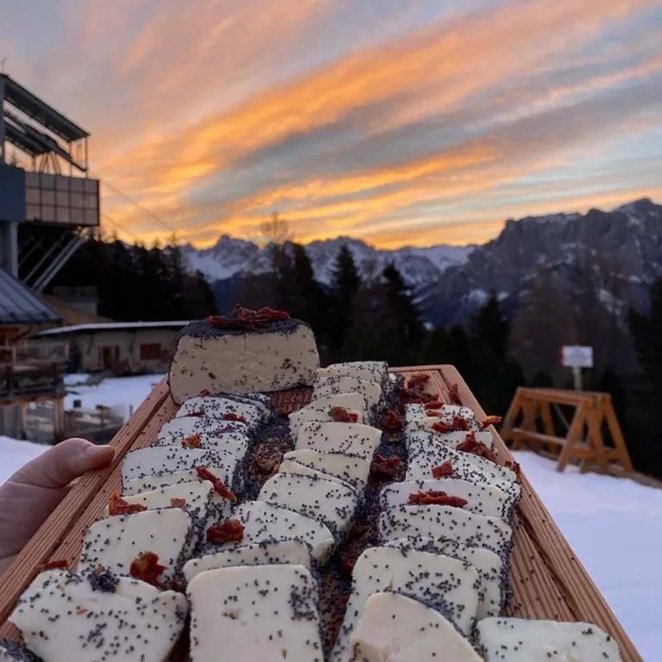 Tagliere con formaggi del Trentino