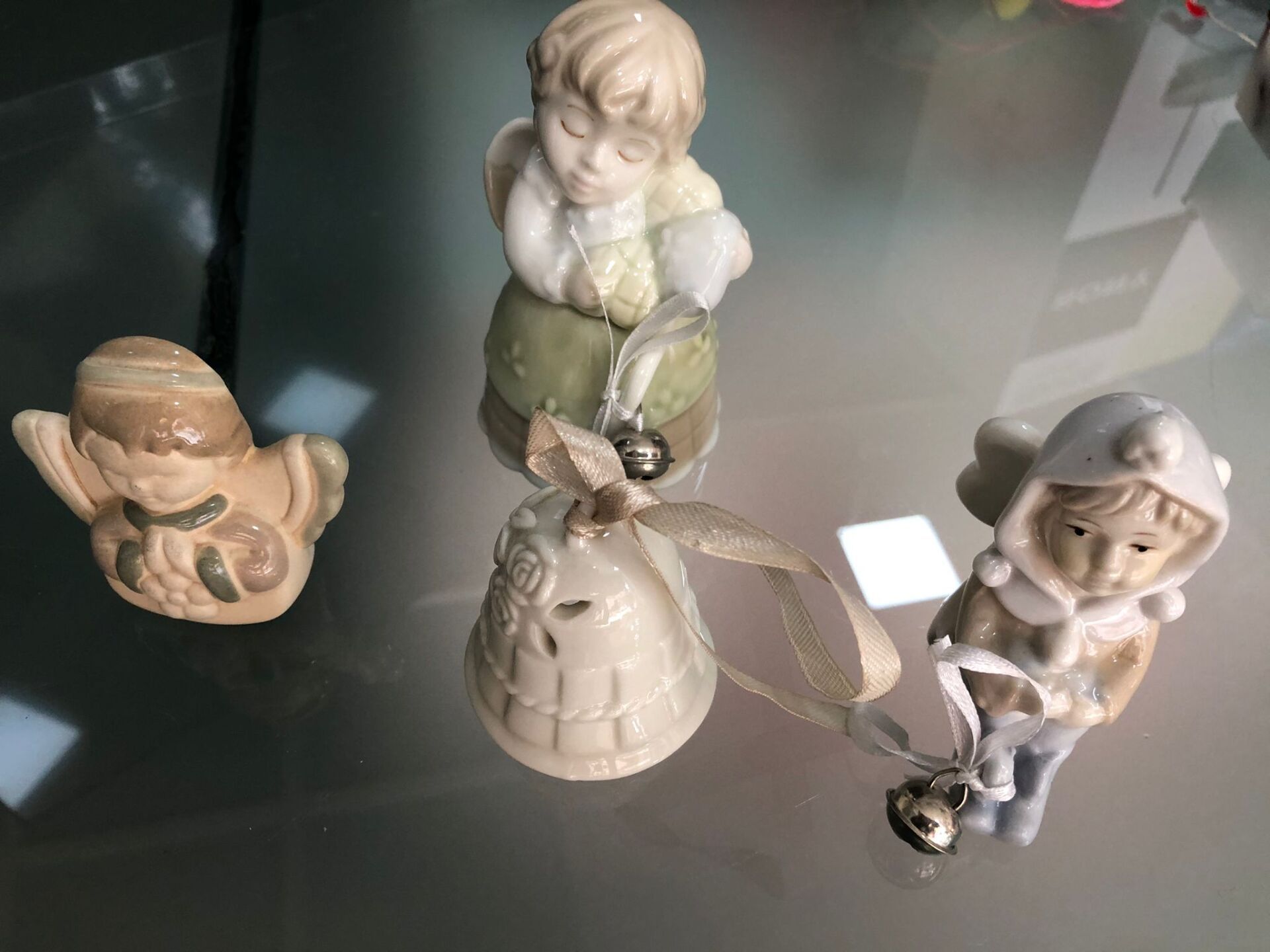 bambole di porcellana