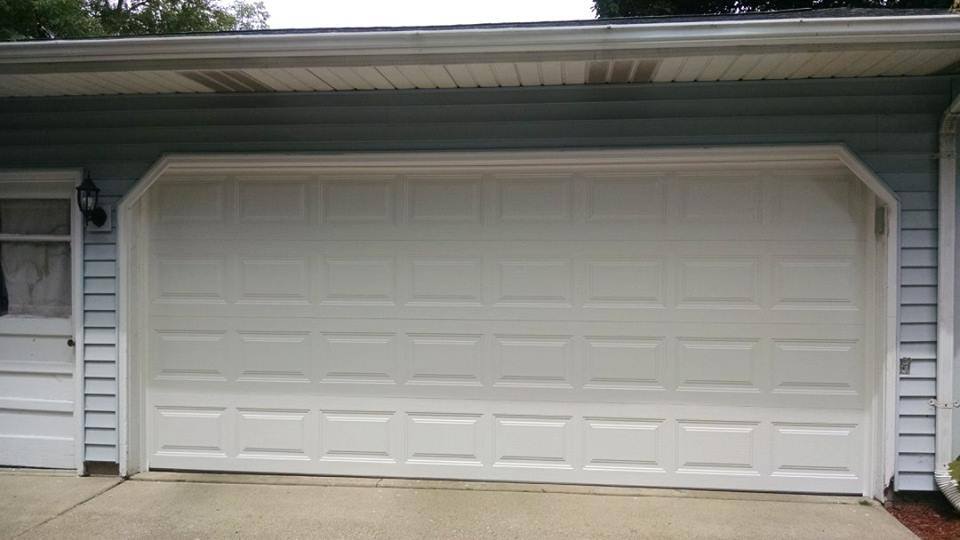 Ranch Style Garage Door — Grand Ledge, MI — Mid-Michigan Overhead Door