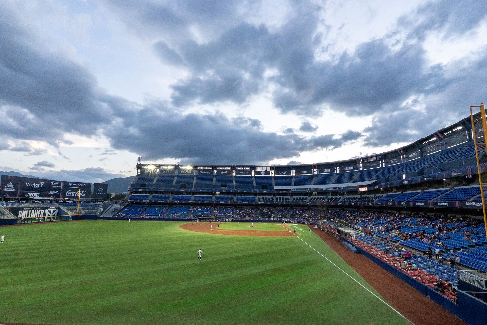 estadio de beisbol monterrey
