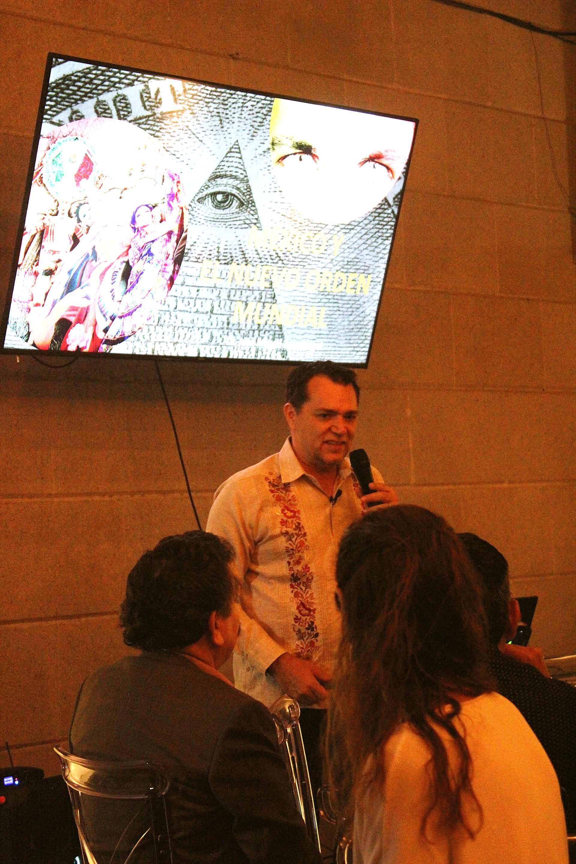 Zunzunegui en Monterrey