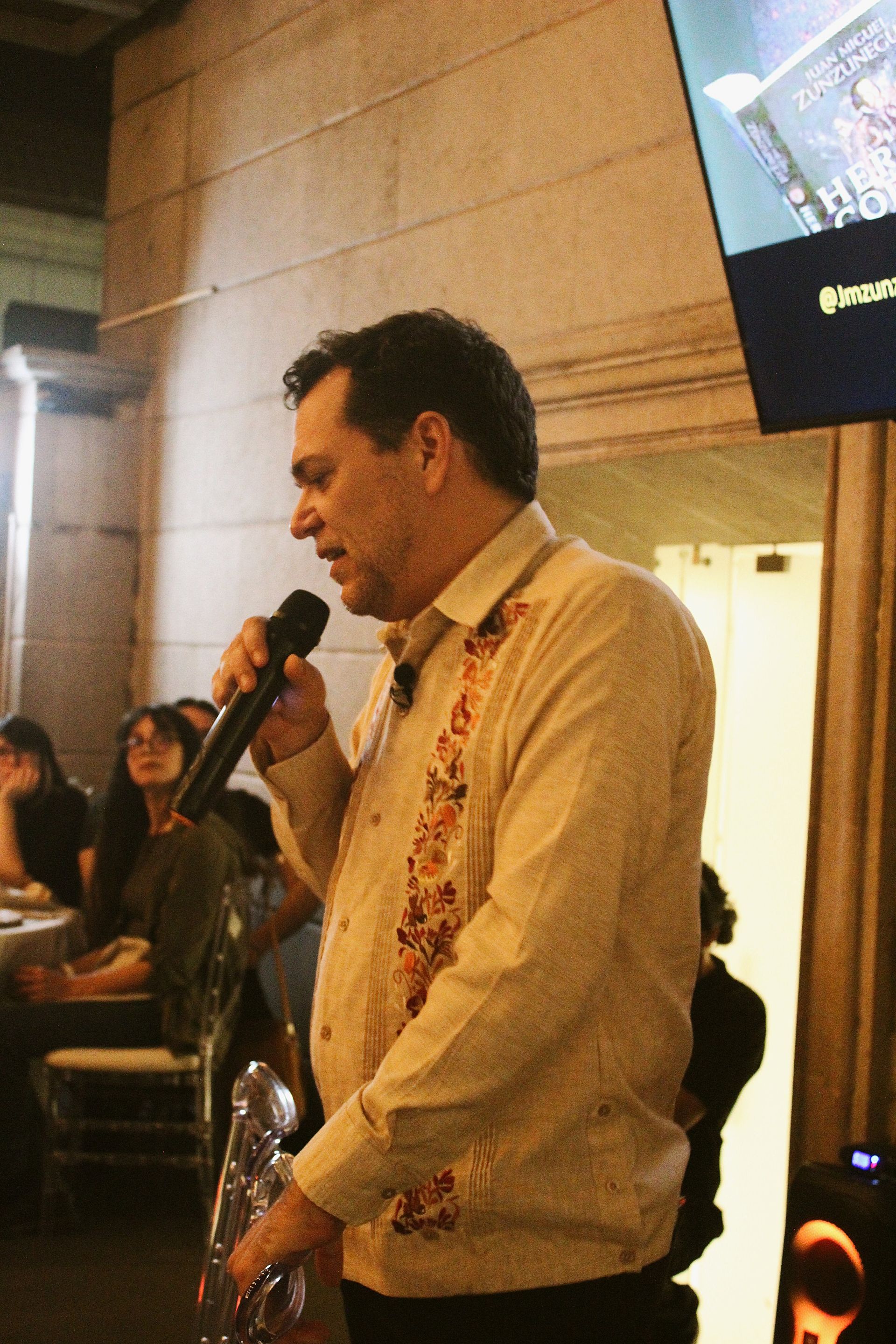 Zunzunegui en Monterrey