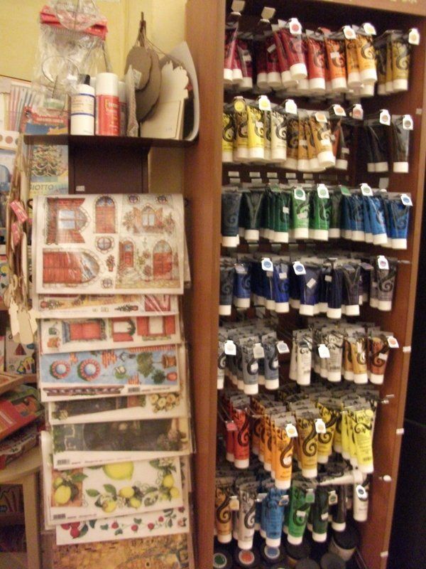 articoli per disegno e collage