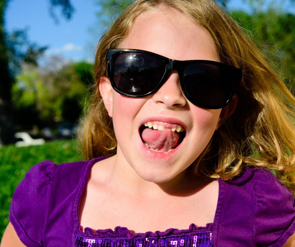 How To Pull A Loose Tooth On A Child Tips Tricks For Loose Teeth Loose Tooth Loose Teeth Kids