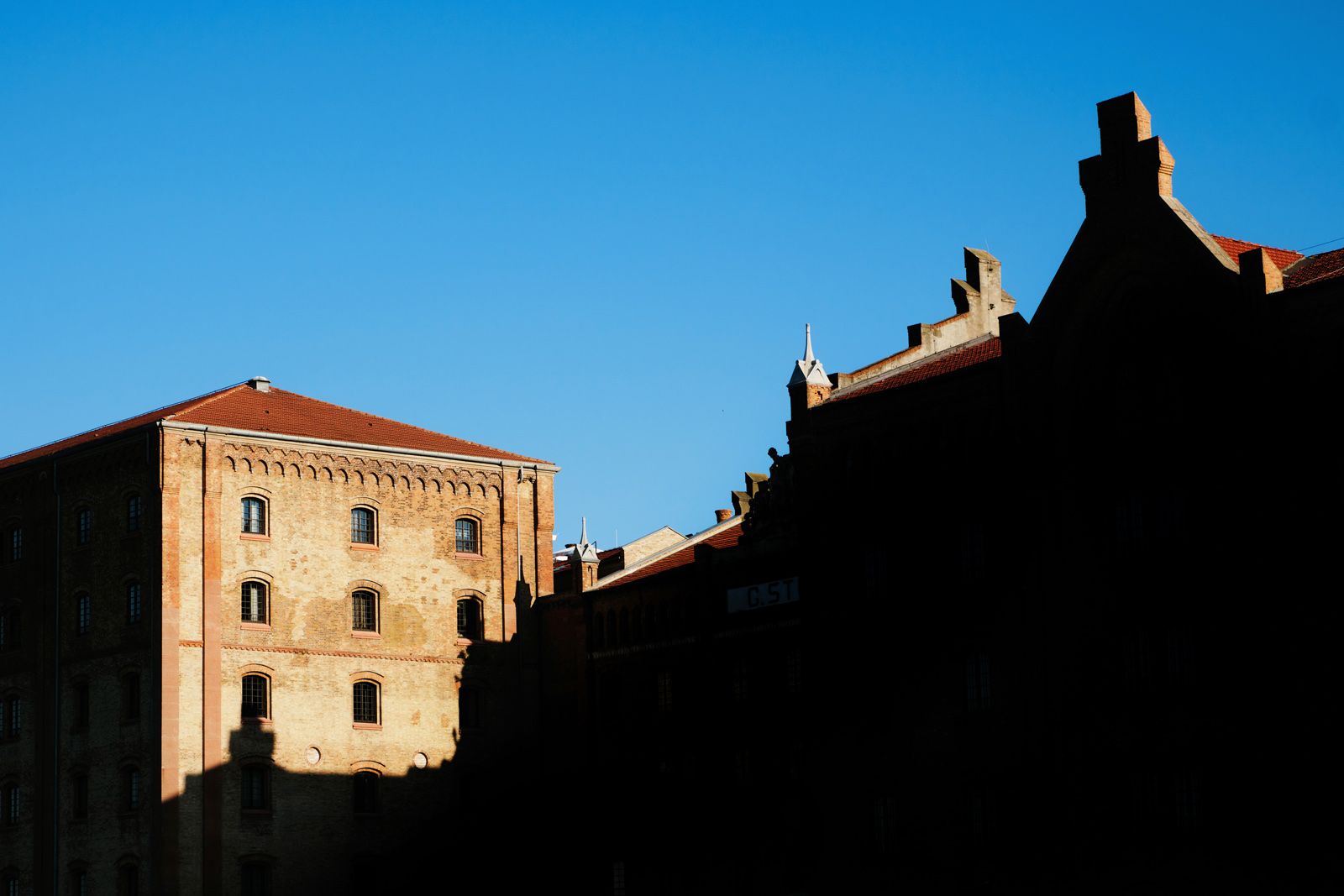 VENICE ON ARRIVAL | Fine Art Photography by Doug Friesen