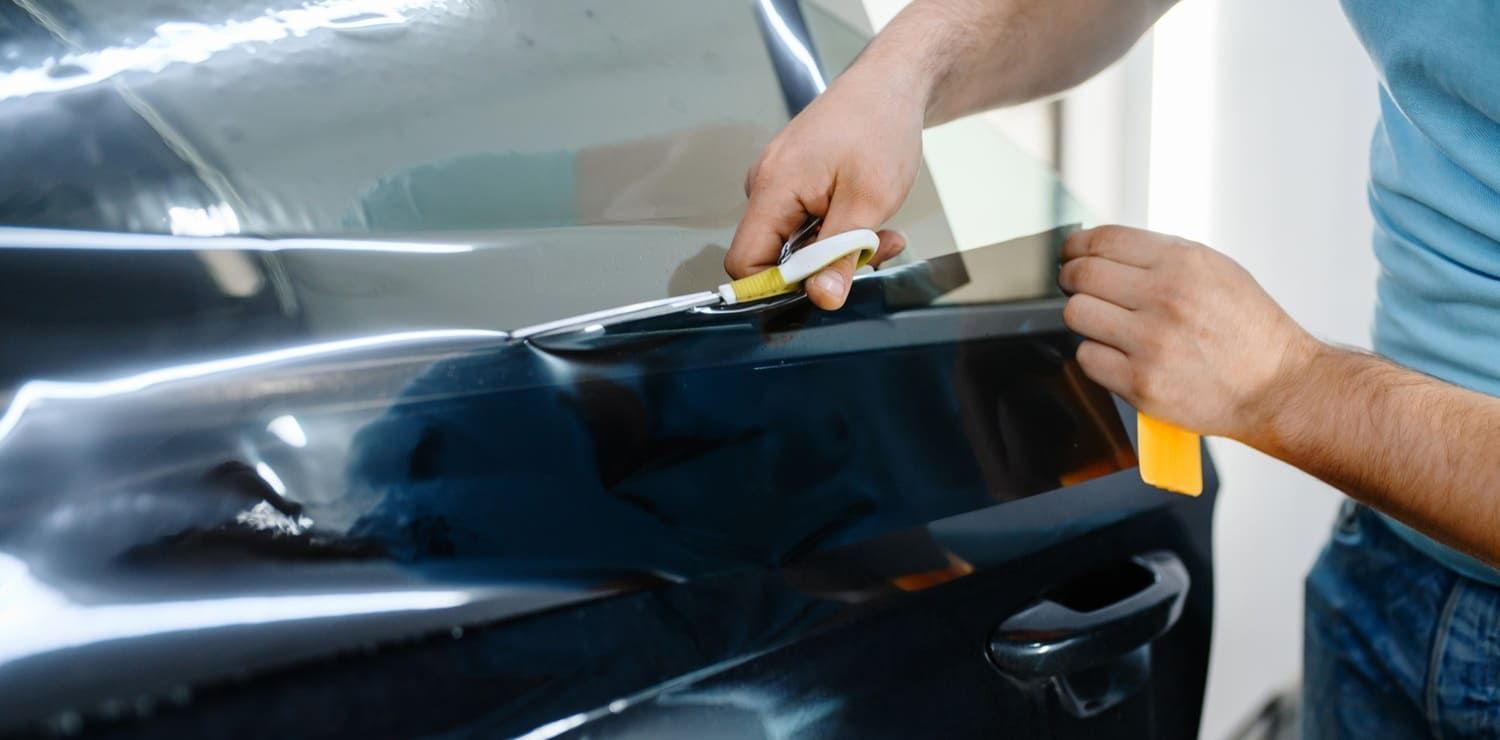 benefits of dyed window film