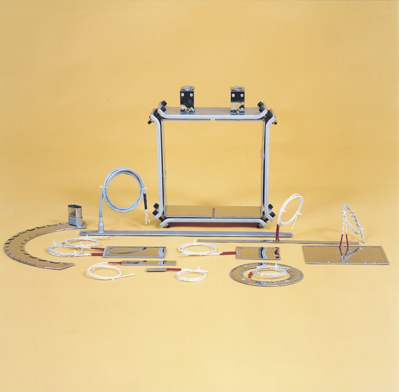 mica-insulated flat heaters