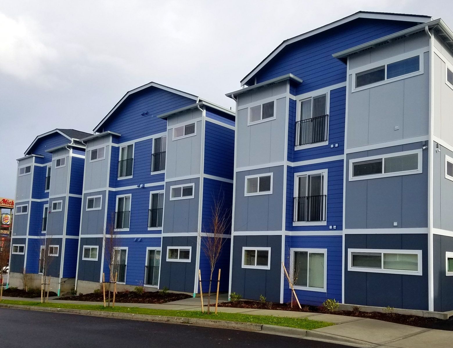 iStudios Apartments, Tacoma, Washington - Modern / 1, 2, 3 Bedroom 1 Bathroom / Location