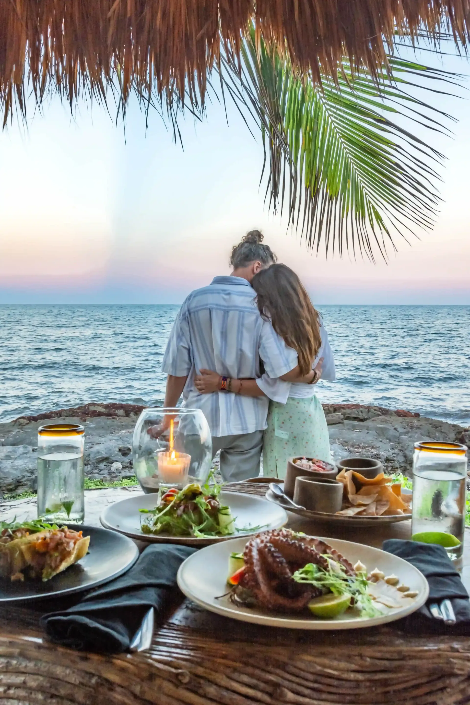 Experimenta una cena mágica en uno de los lugares más especiales de Tulum. Reserva
