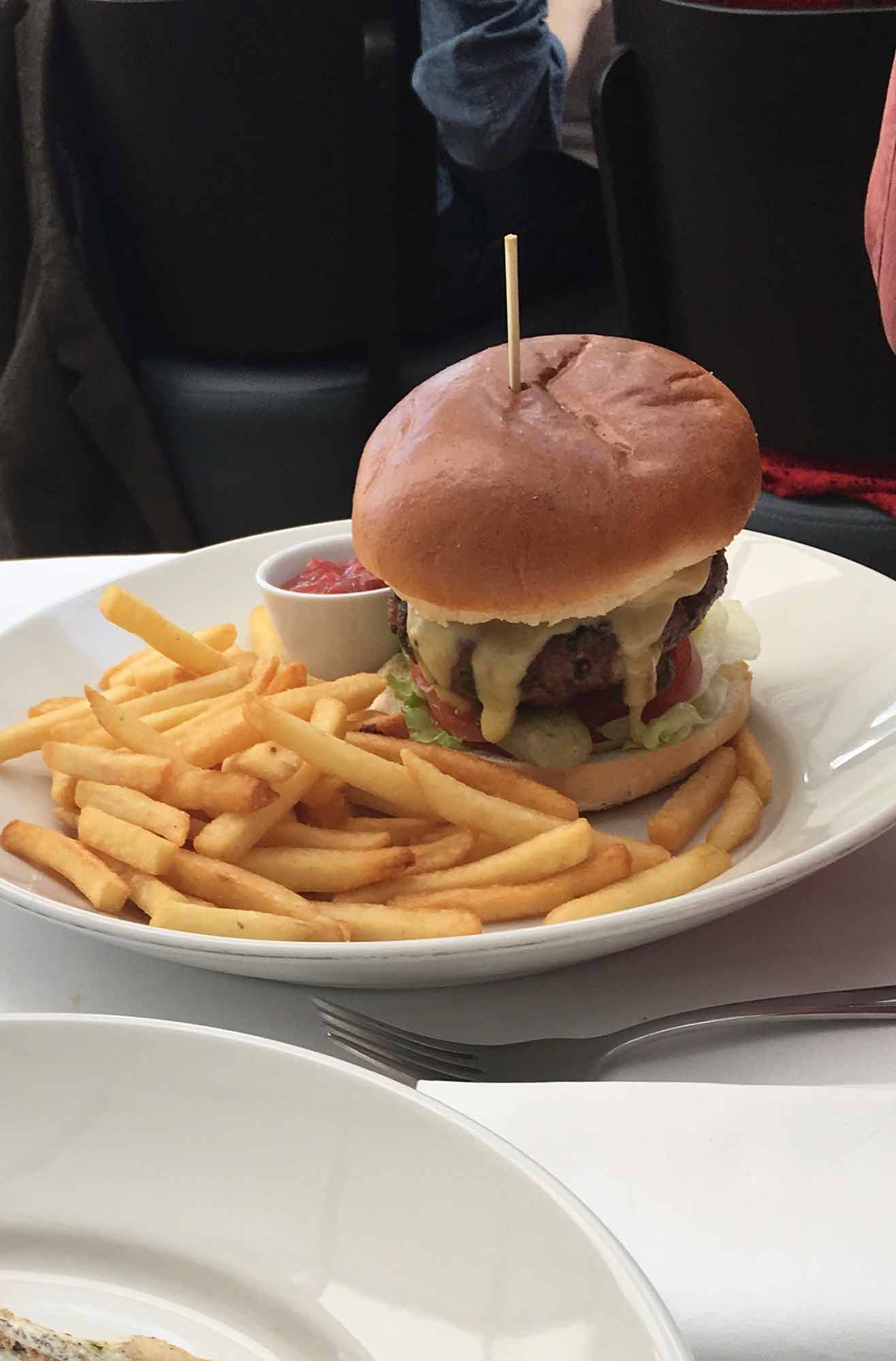 Burger with chips