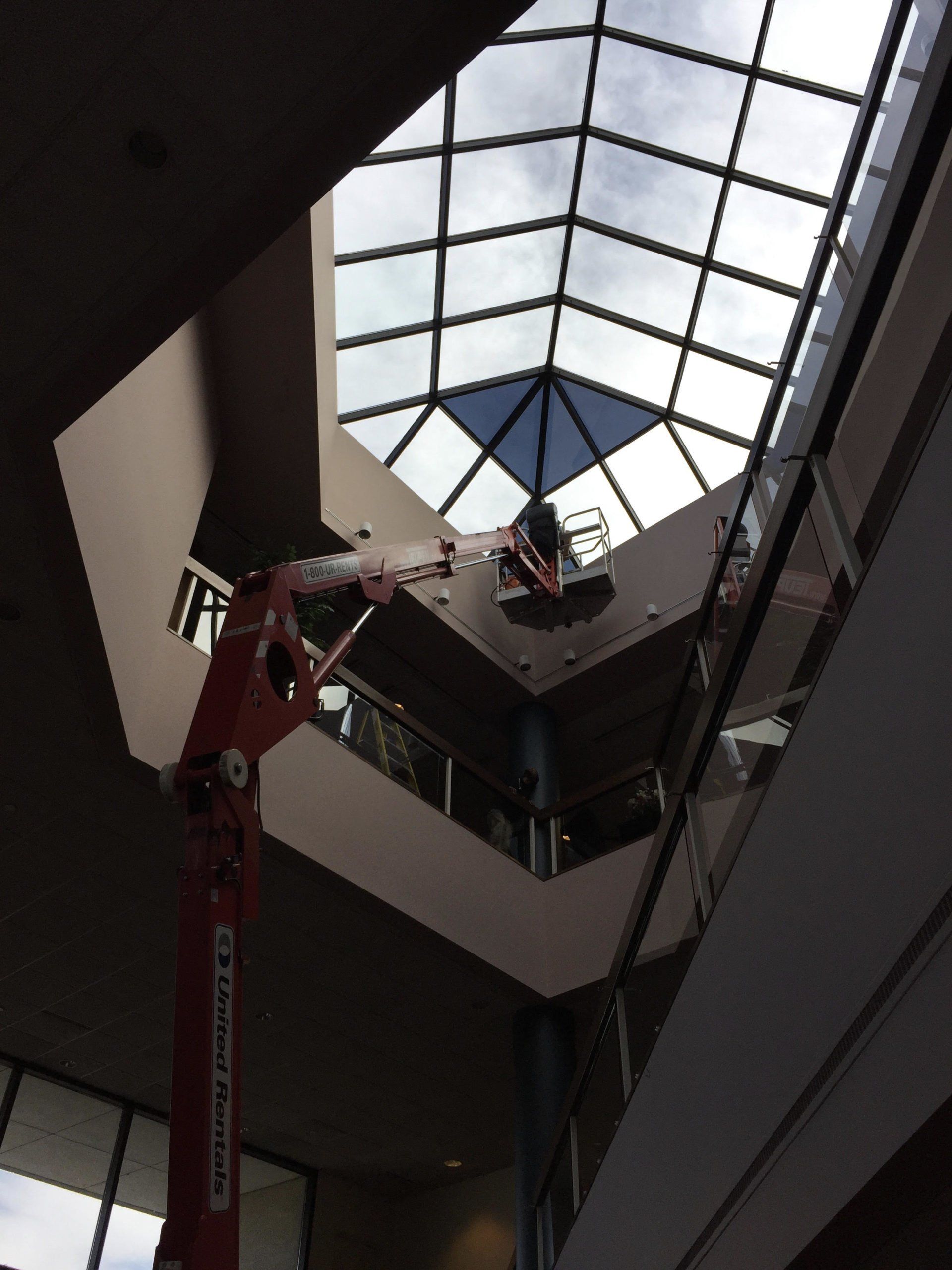 commercial tinting Milwaukee