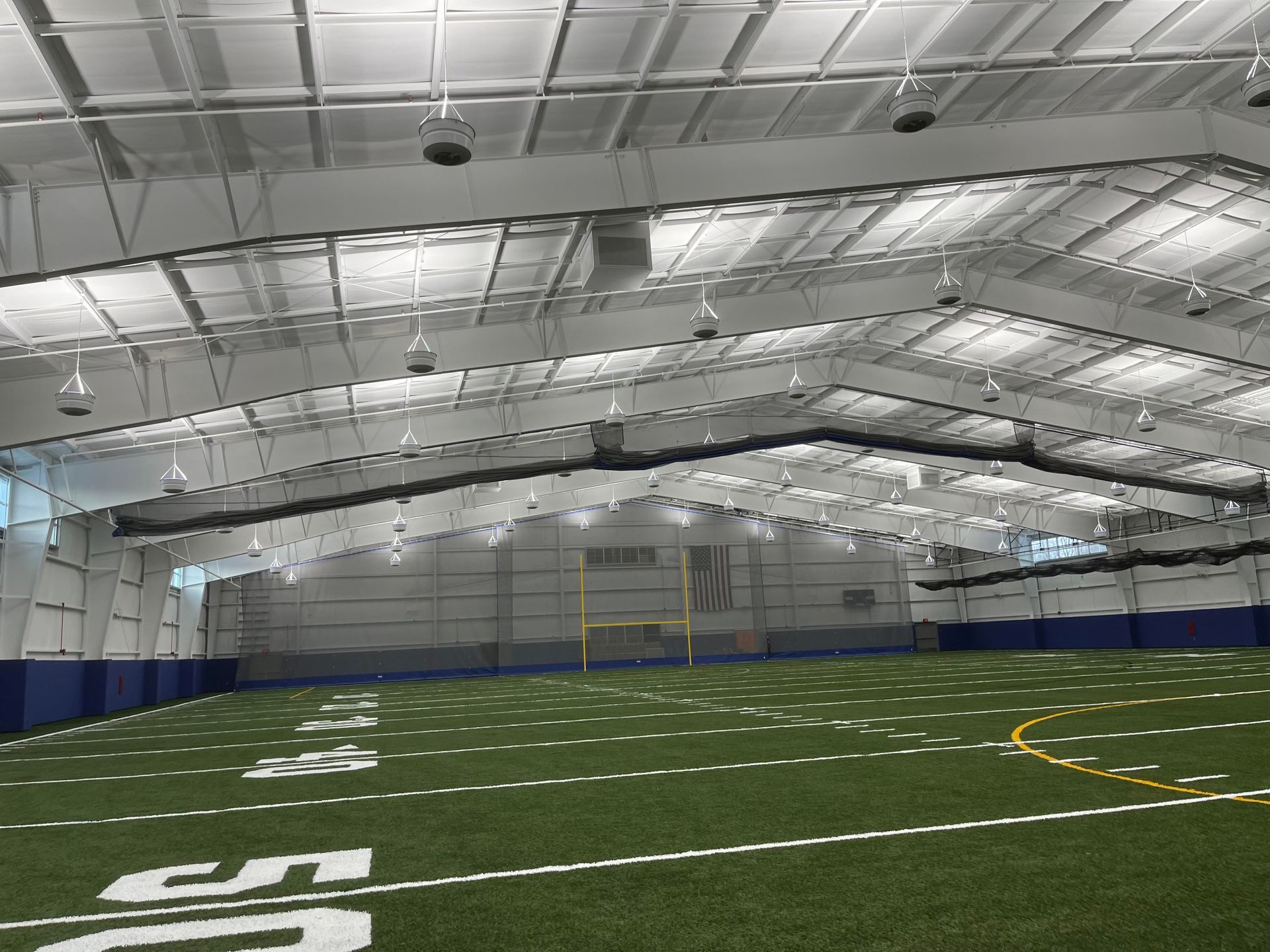 Pre-Engineered / Industrial fieldhouse shool