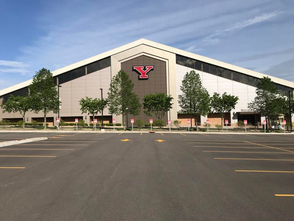 A large building YSU watts