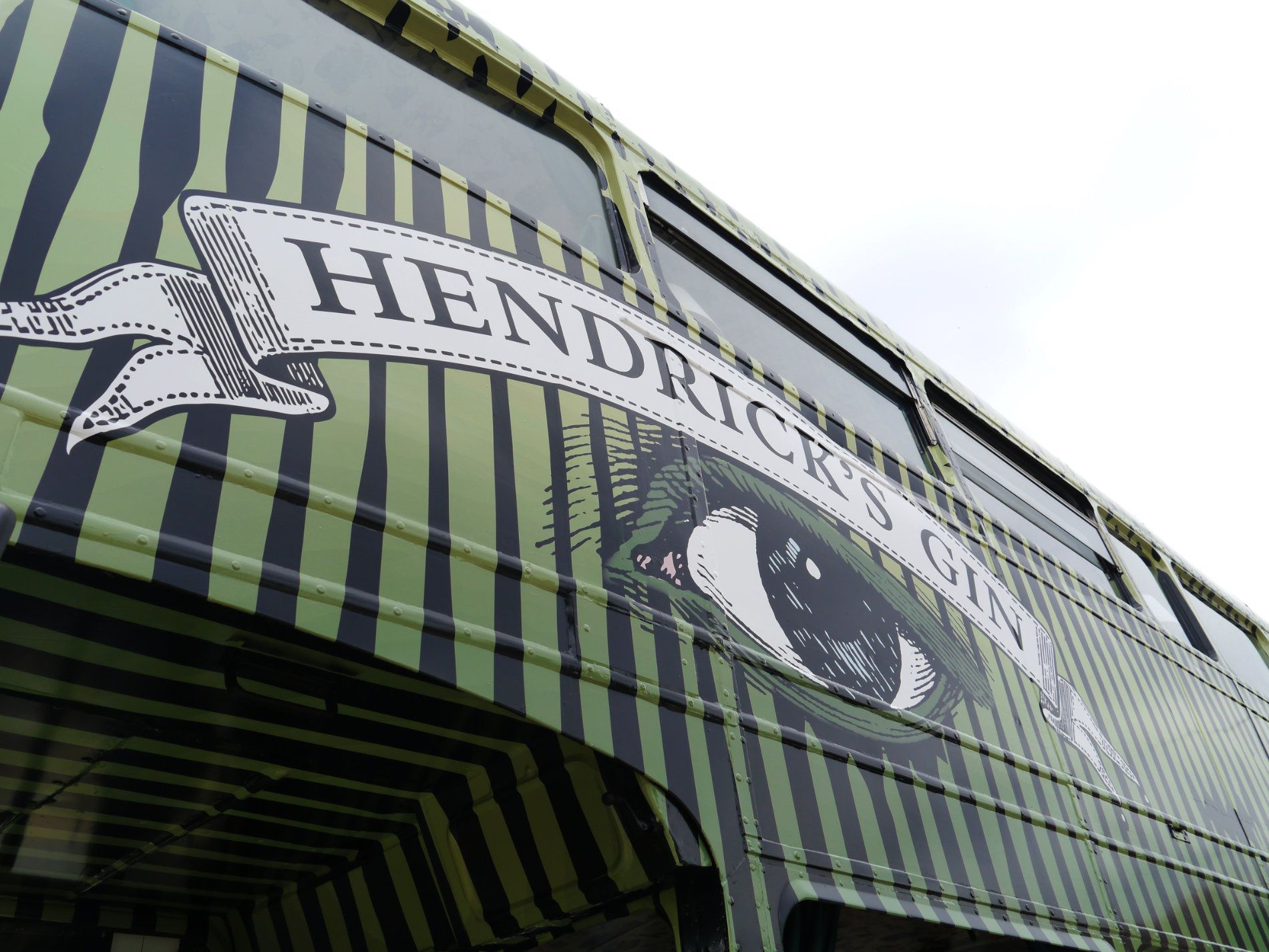 Hendricks Bus