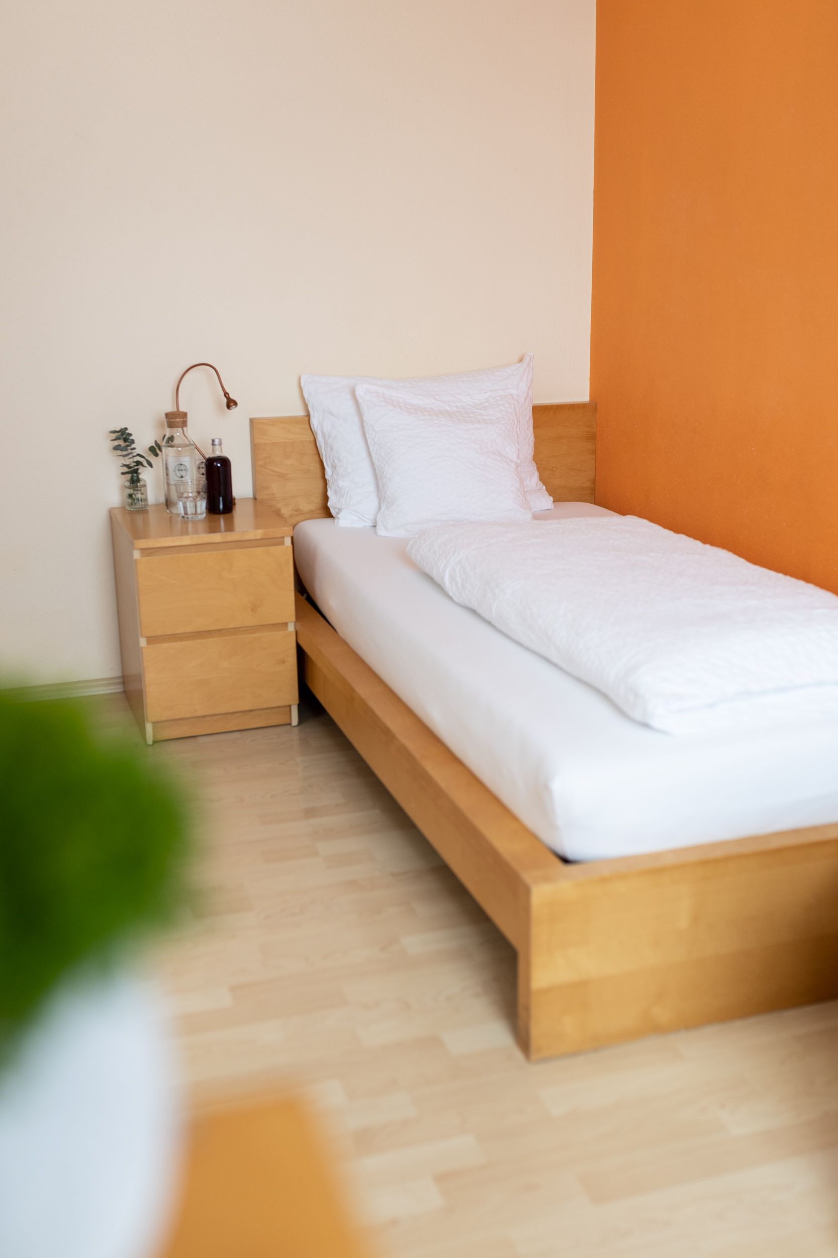 LOW BUDGET EINZELZIMMER