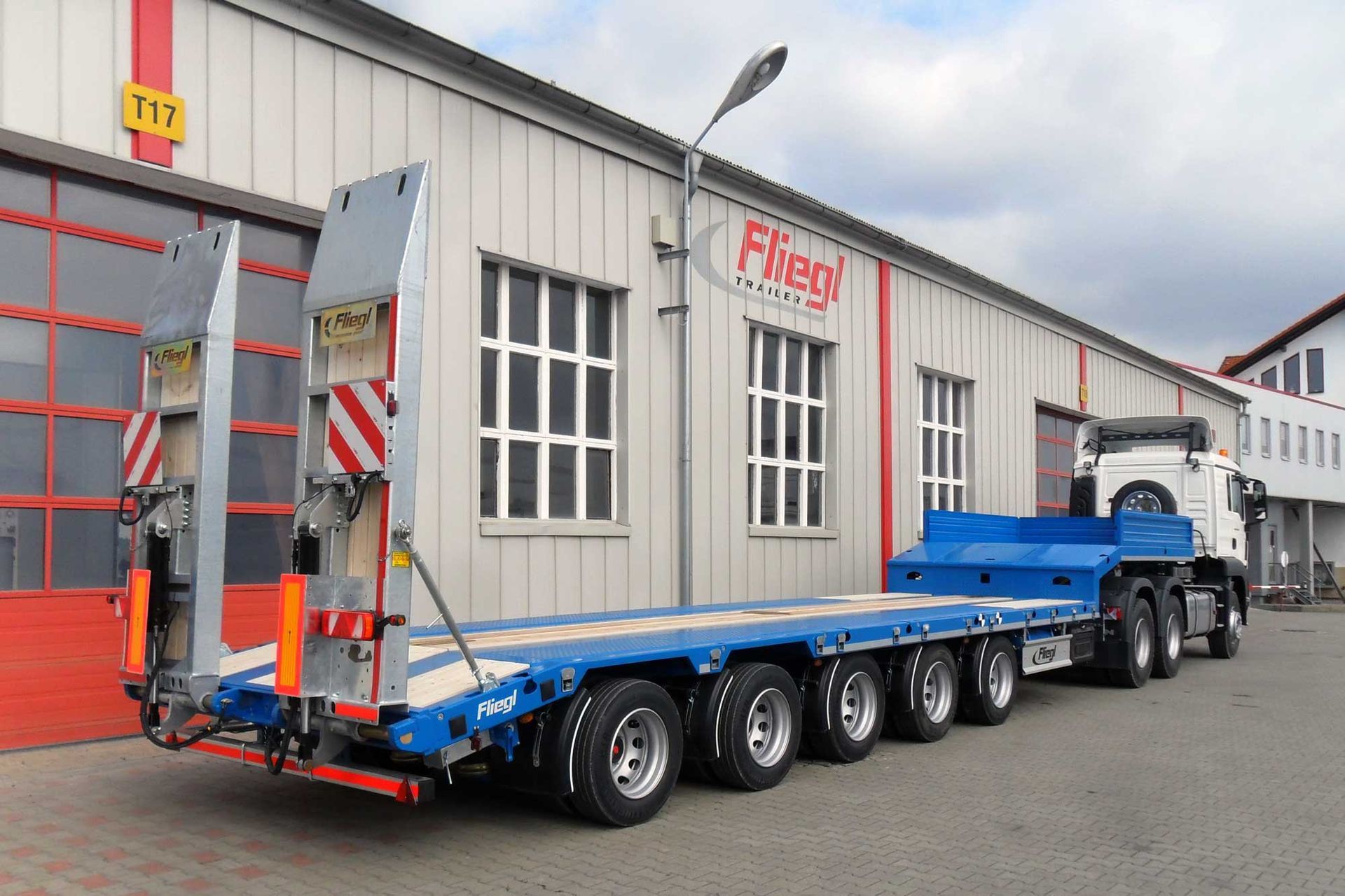 žemos platformos puspriekabė