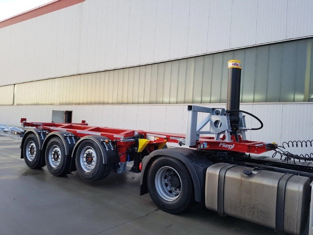 20 konteinerių transportavimui