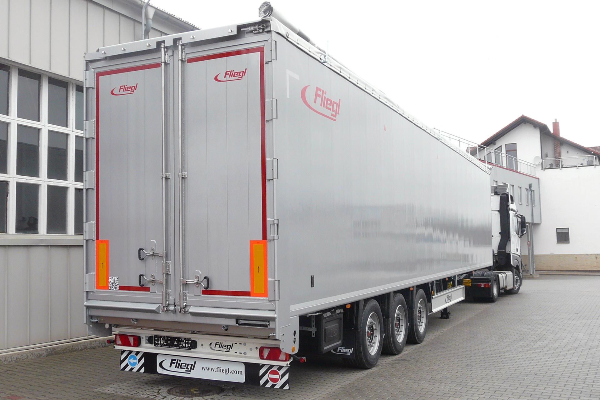 Fliegl judančios grindys