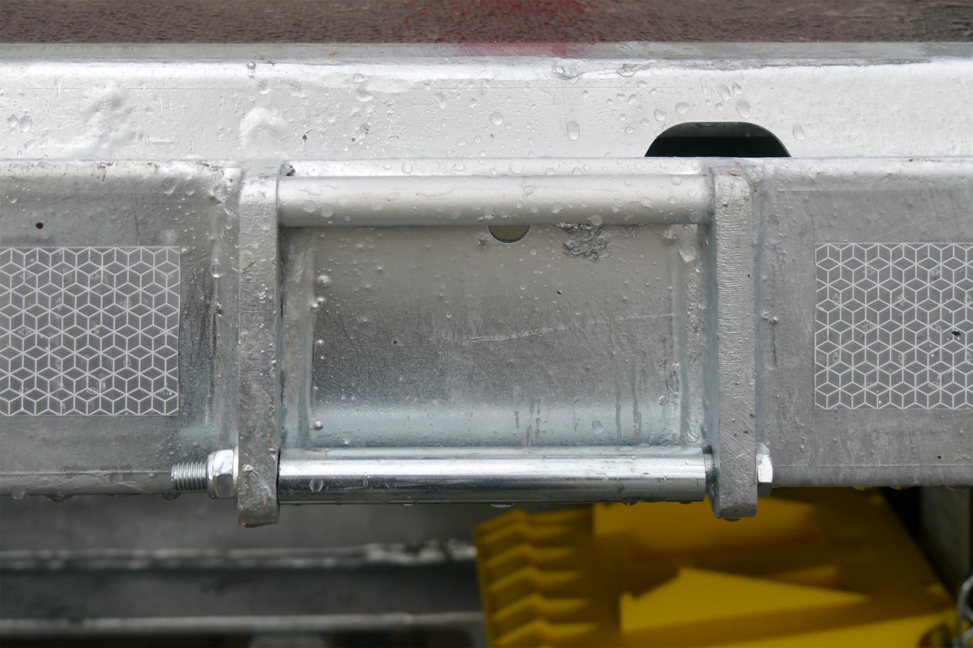 Fliegl puspriekabės statybinių medžiagų transportavimui