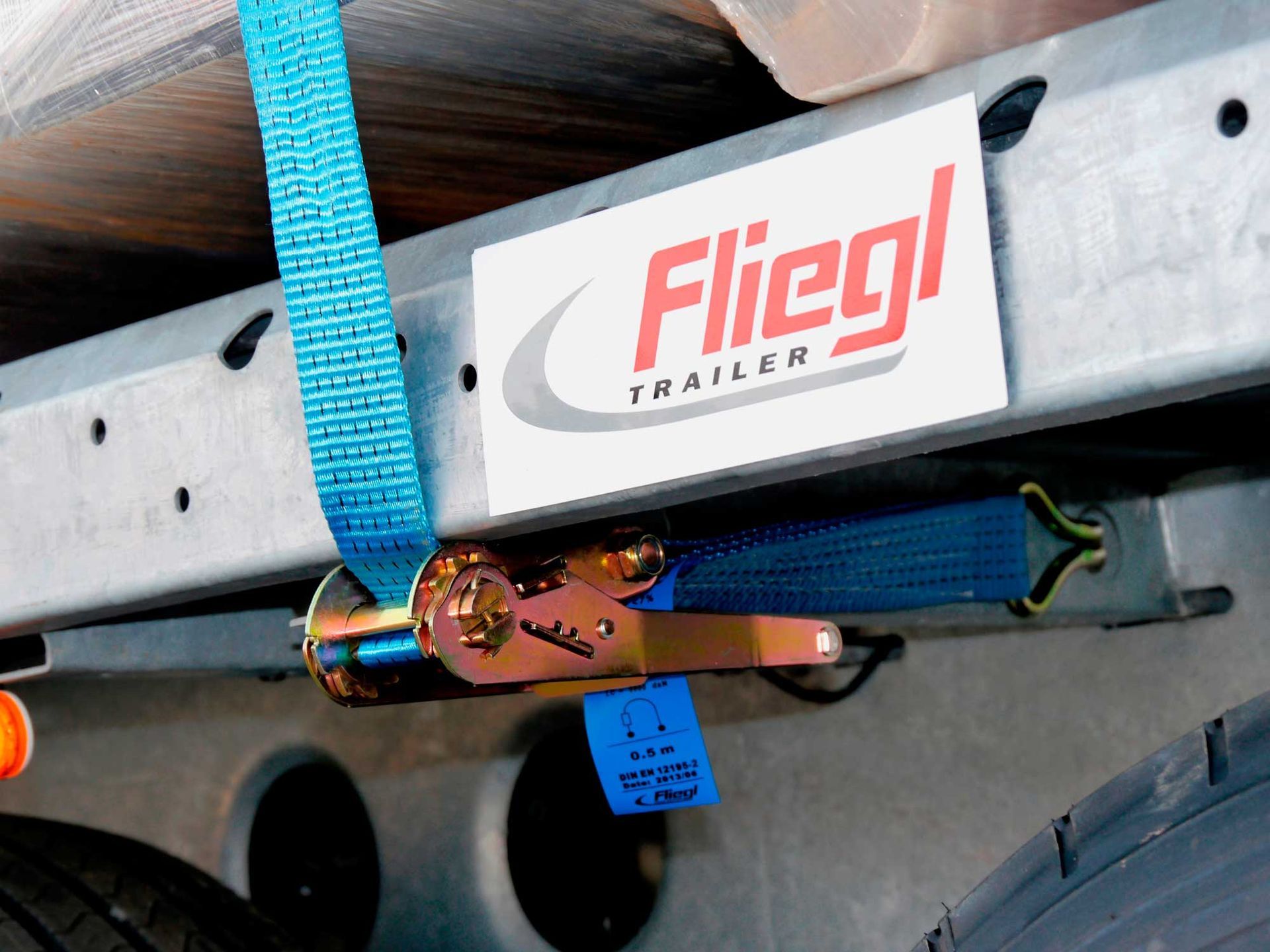 Diržo tvirtinimas dideliems kroviniams