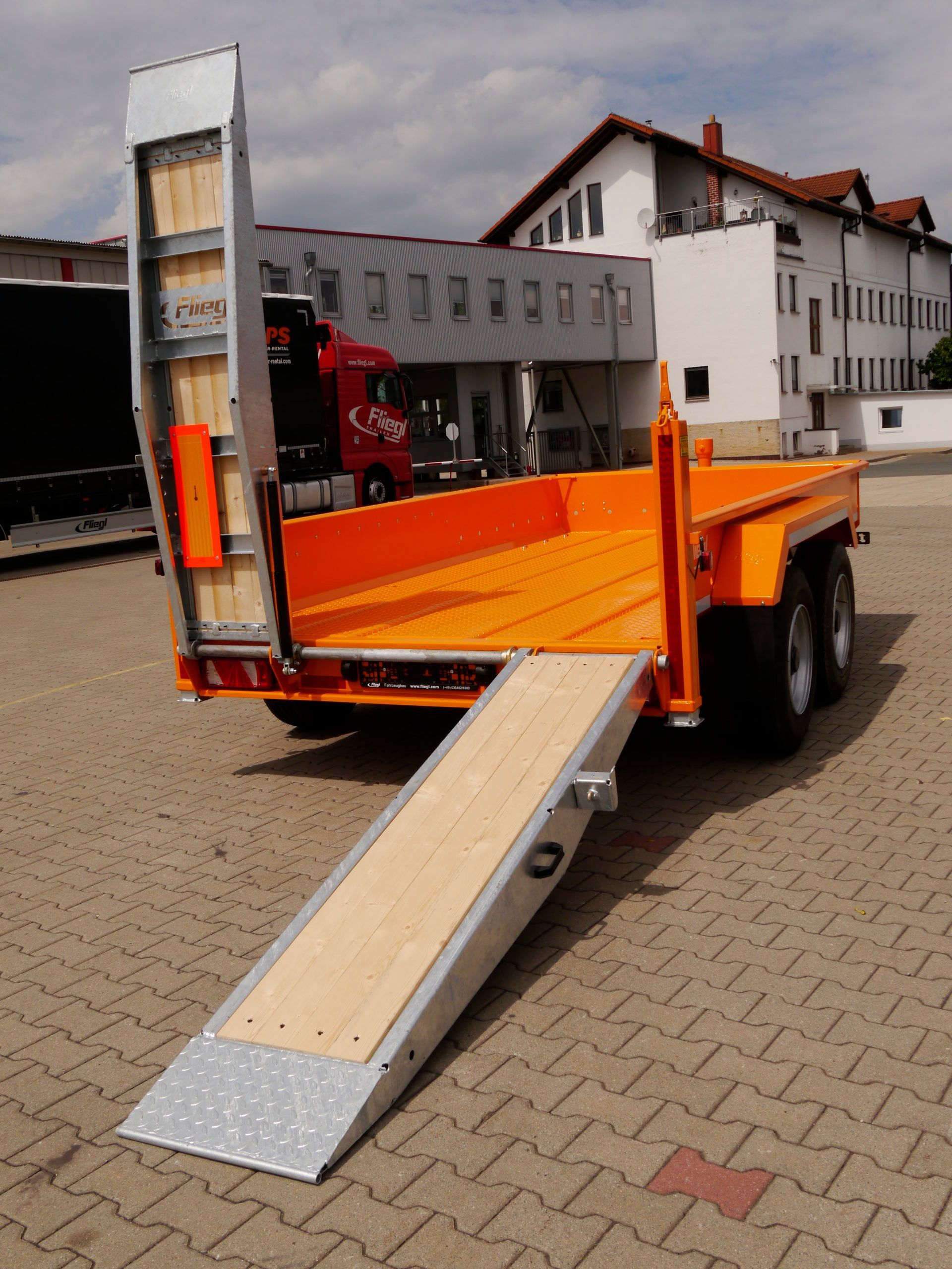 Mechaniniai mediniai įvažiavimo takeliai