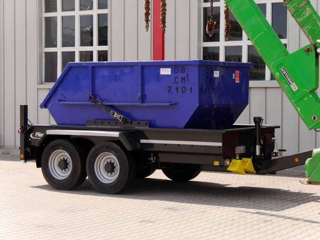 Pritaikyta konteinerių transportavimui