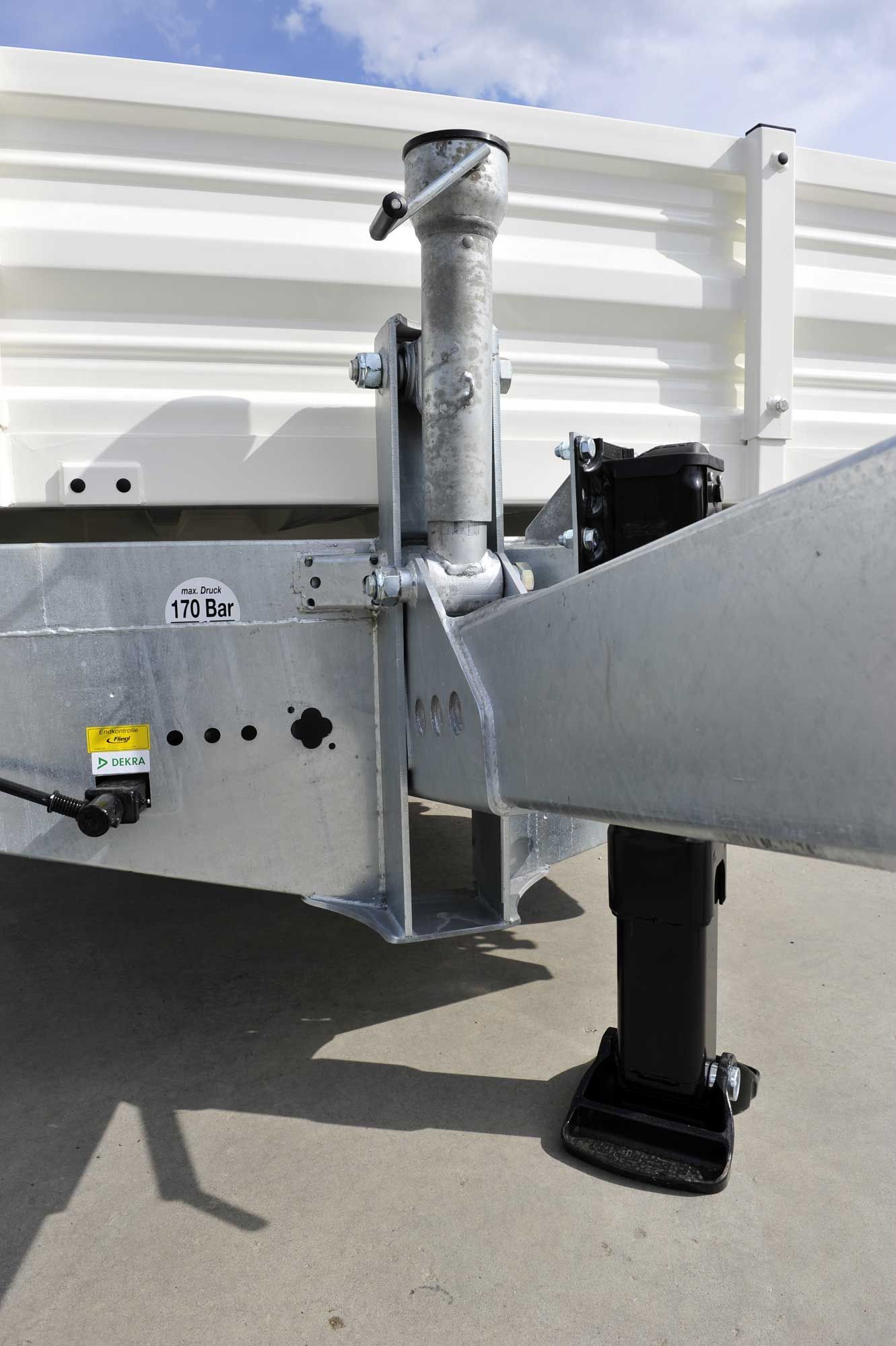 Reguliuojamas priekabos sukabinimo aukštis