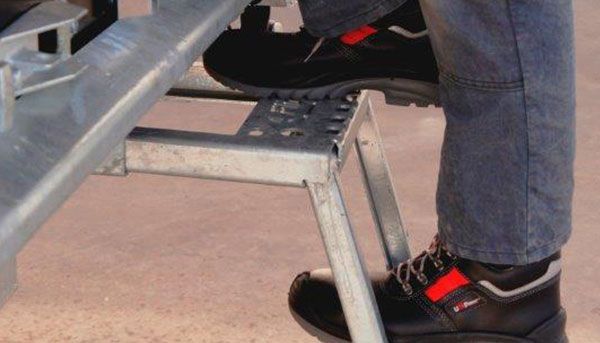 Stabilios įėjimo kopėčios