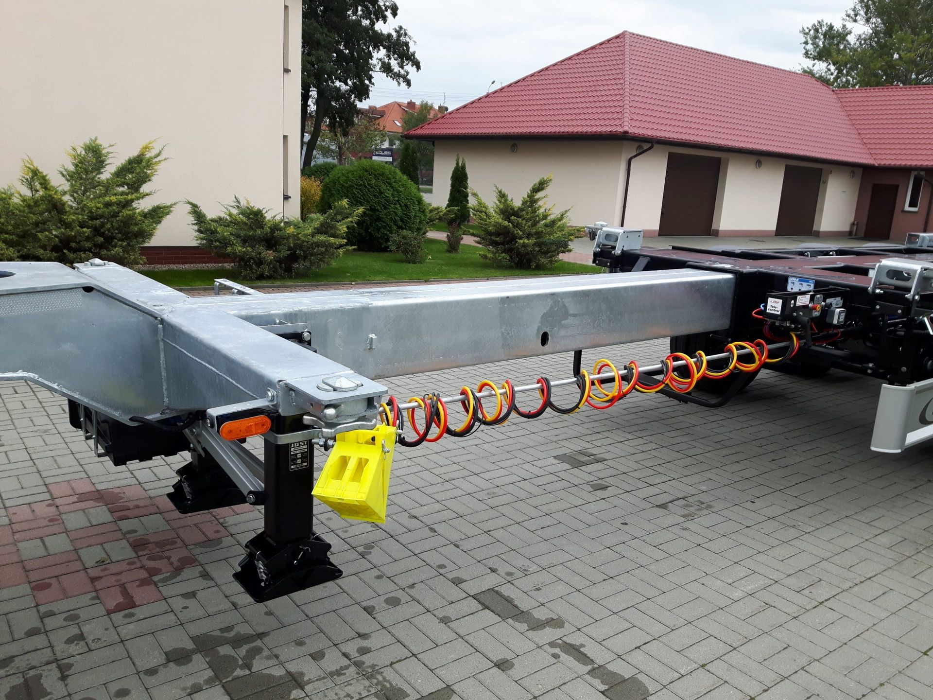 Puspriekabės išskleidimas