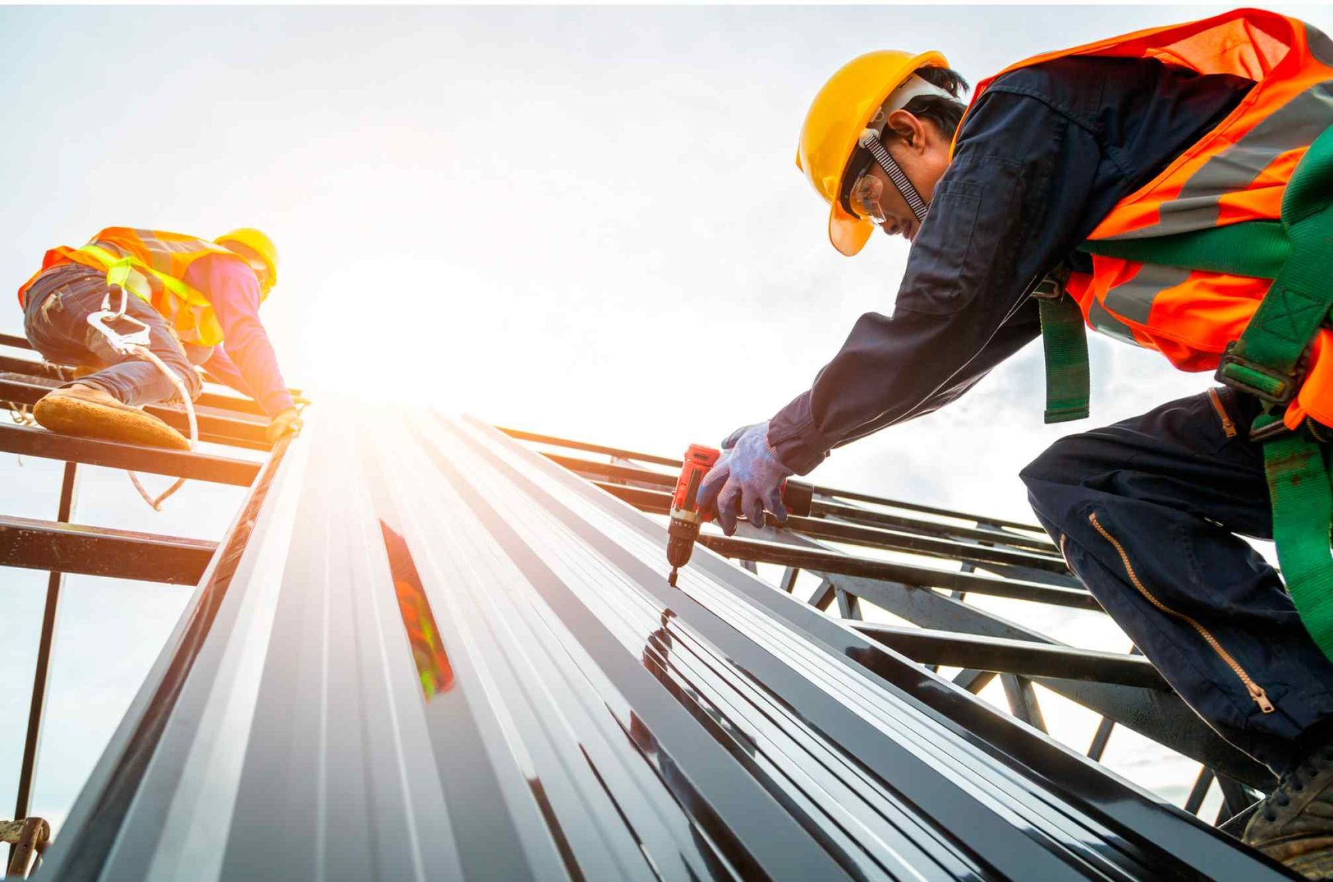 Roofind_Roofing workers