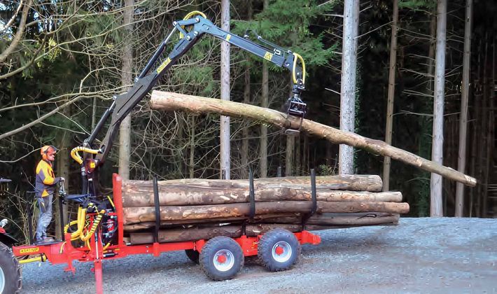 Operator platform for handling timber trailer