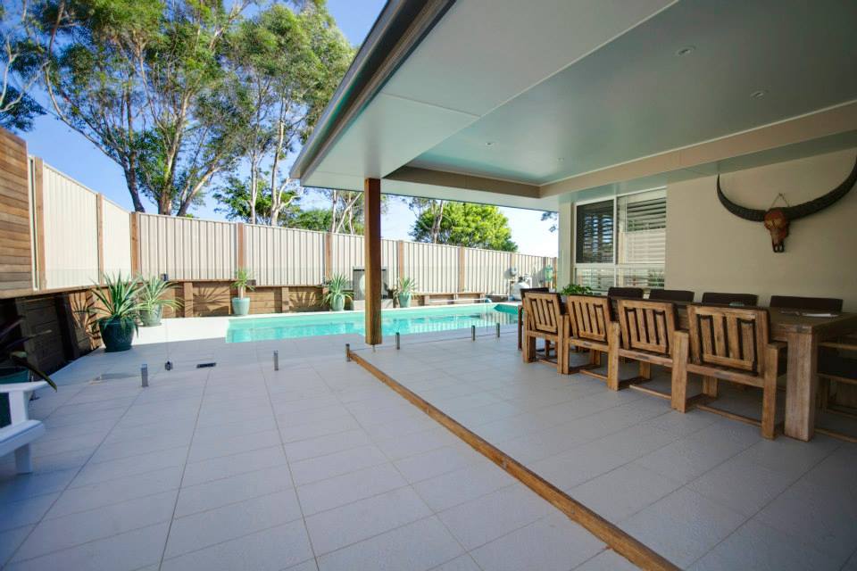 Elegant Outdoor Entertaining Area — Builders In Forster, NSW