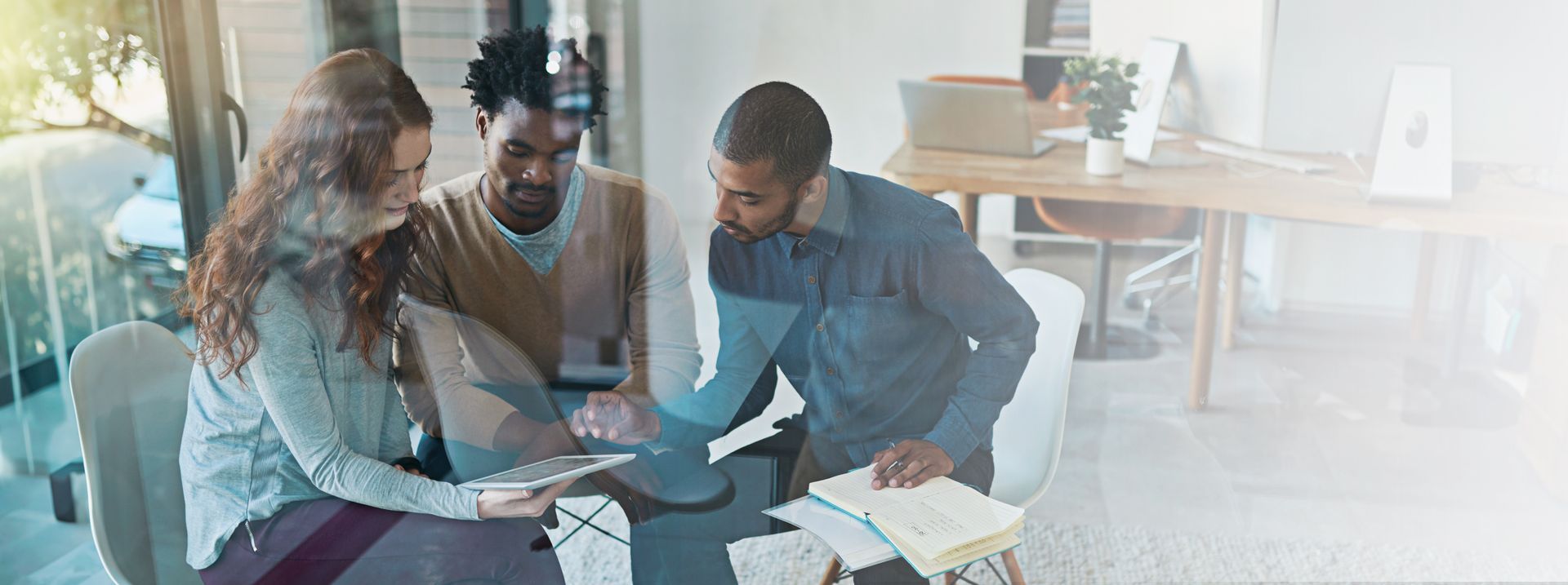 Mentor and mentee discussing performance goals