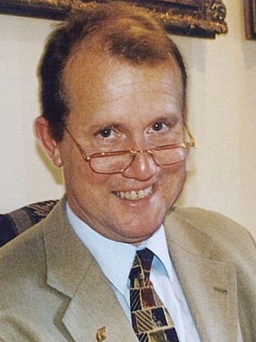 Victor Rullis Logo