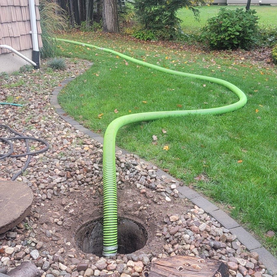 Earth Movers Septic Pumping & Cleaning