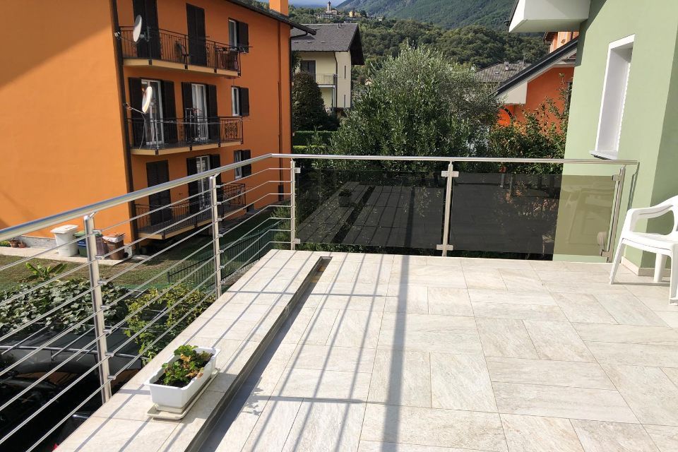 Terrazzo con ringhiera