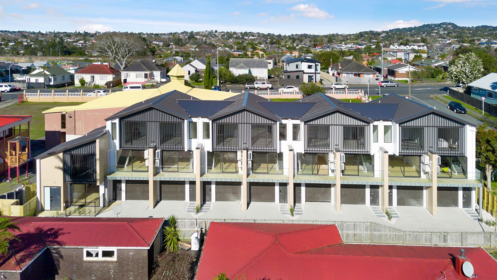 Multi-unit townhouses development, Walter Place Auckland