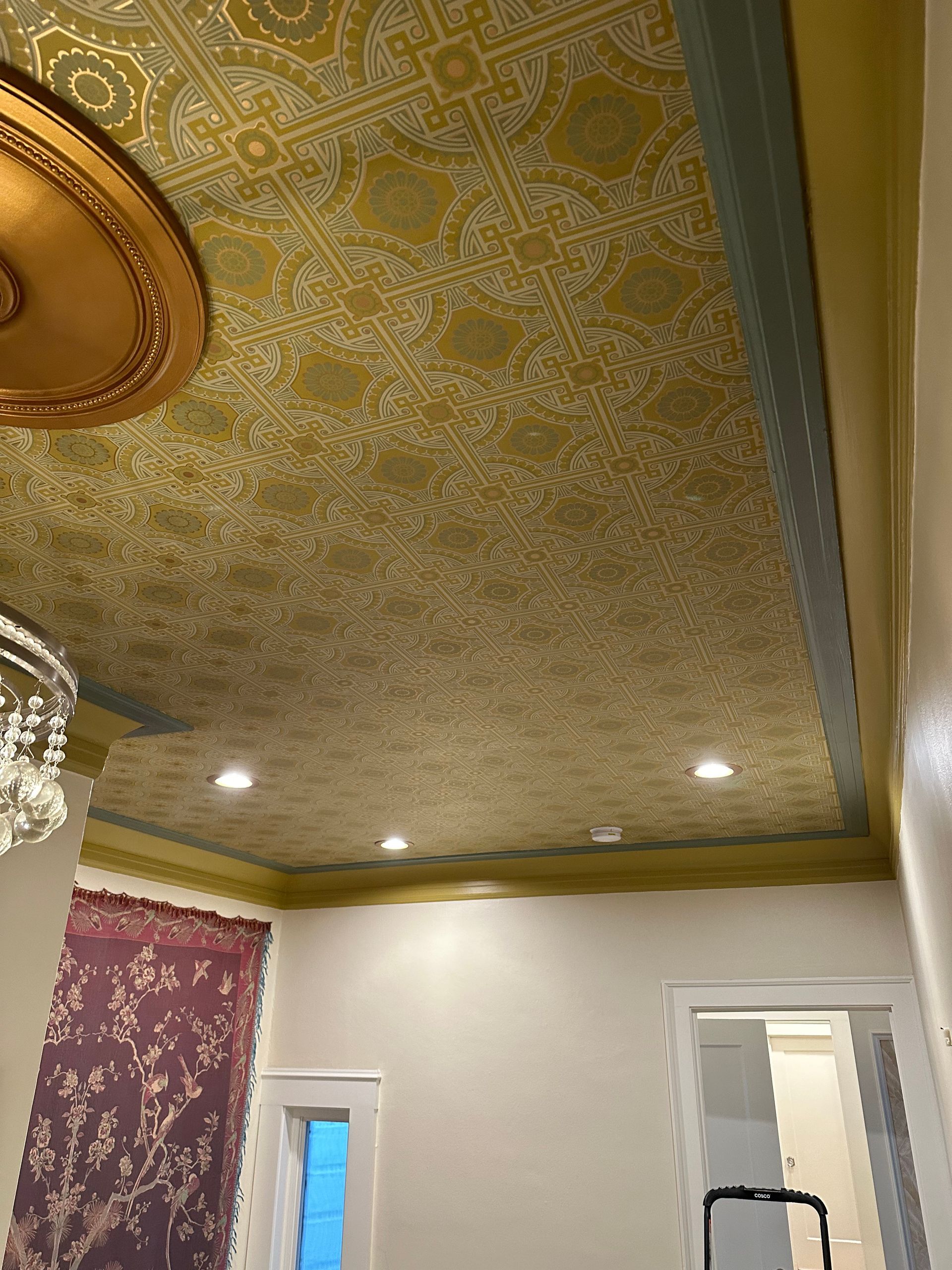 ceiling-wallpaper-san-francisco-hallway