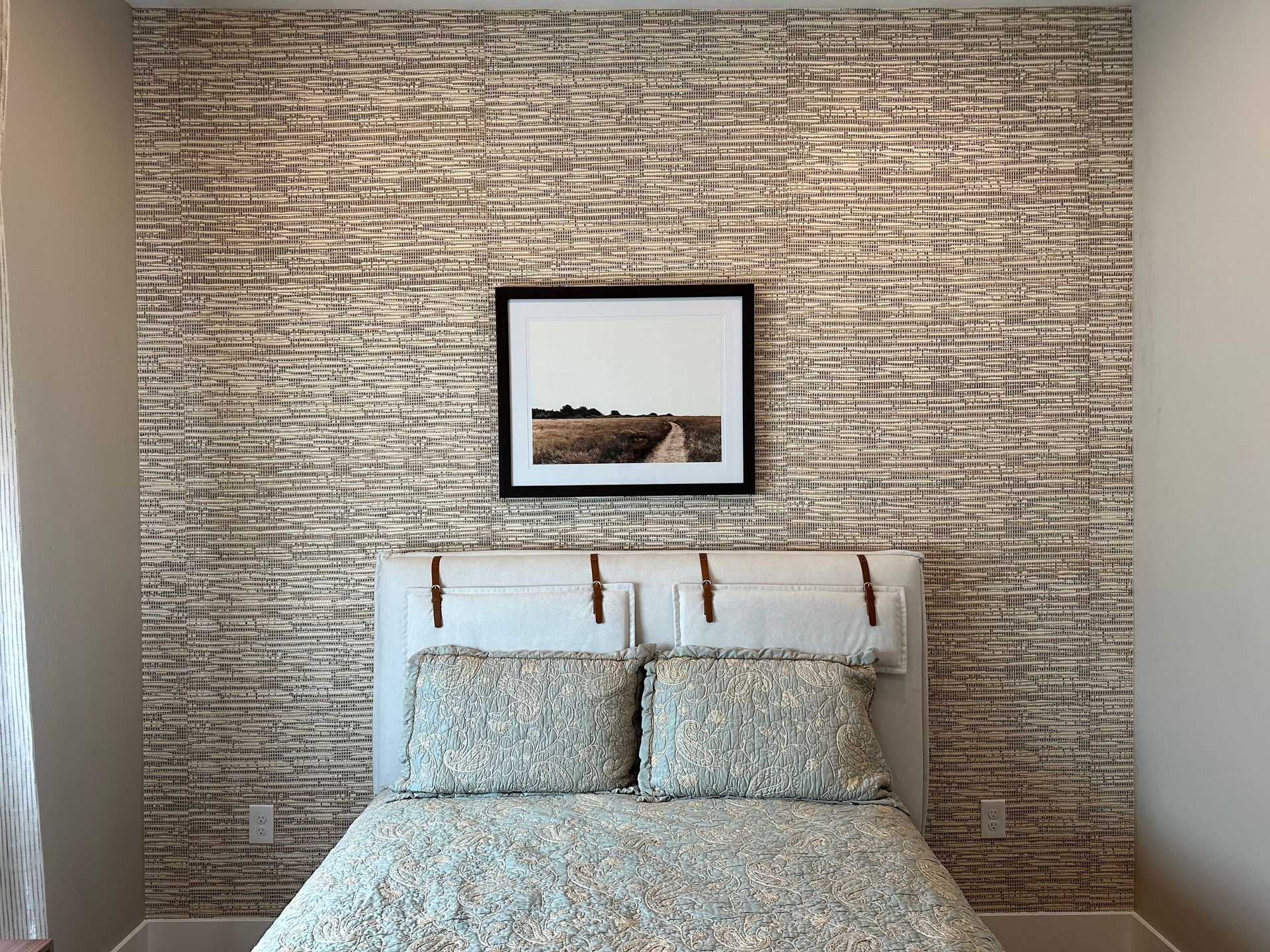 wallpaper-installation-gap-sacramento-bedroom