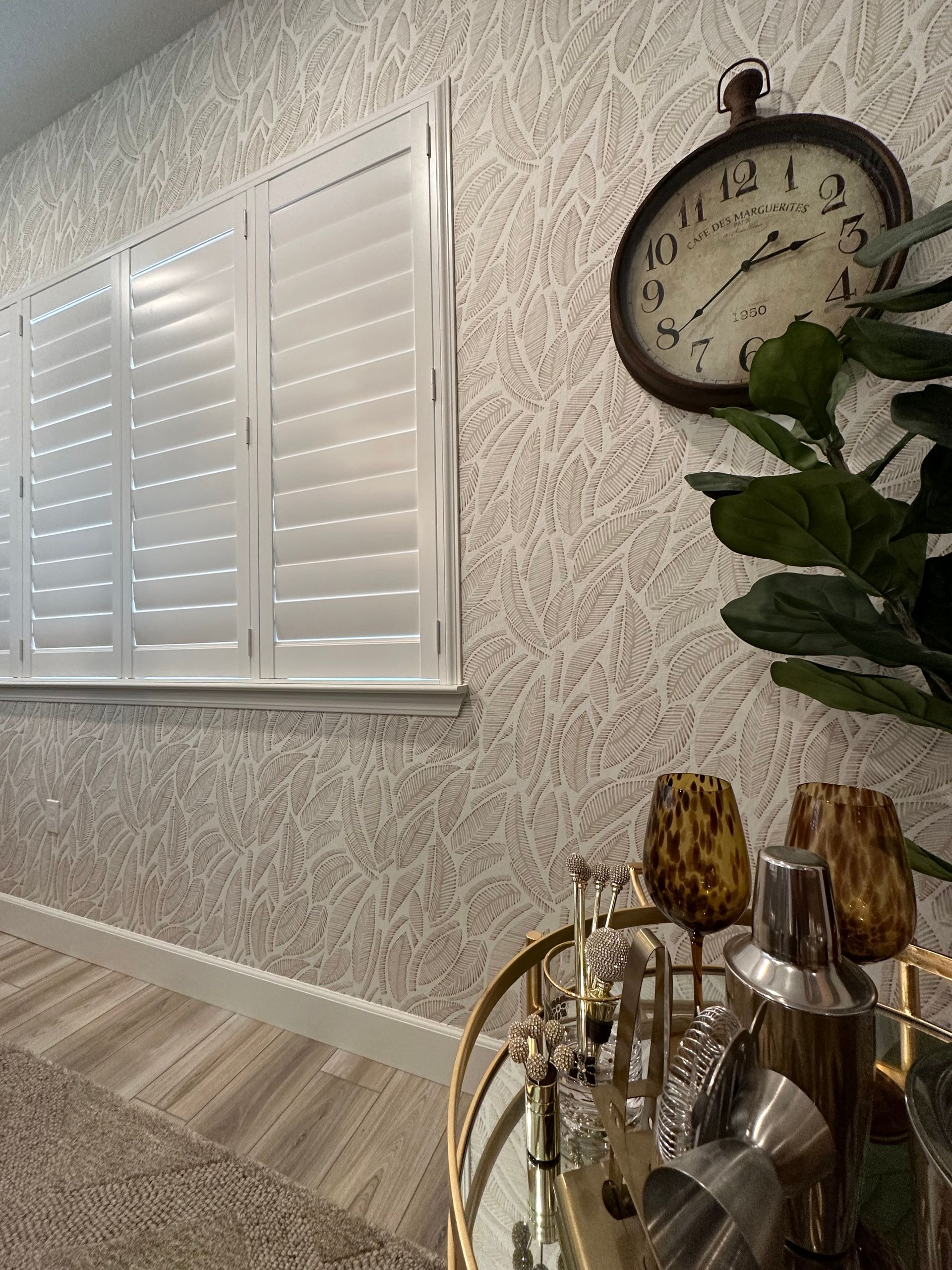 detail-finish-mural-sacramento-bedroom