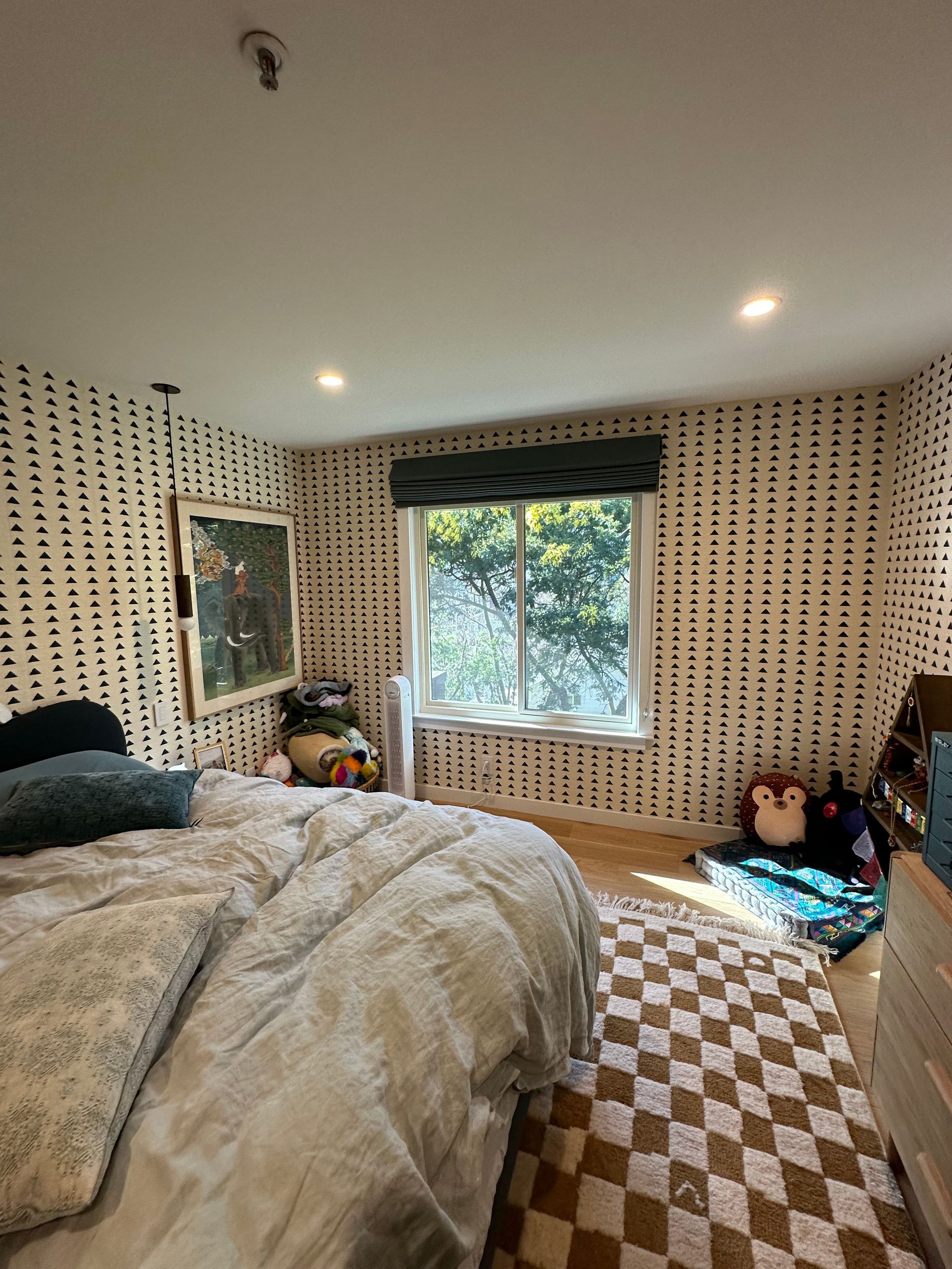 detail-finish-grasscloth-millvalley-bedroom