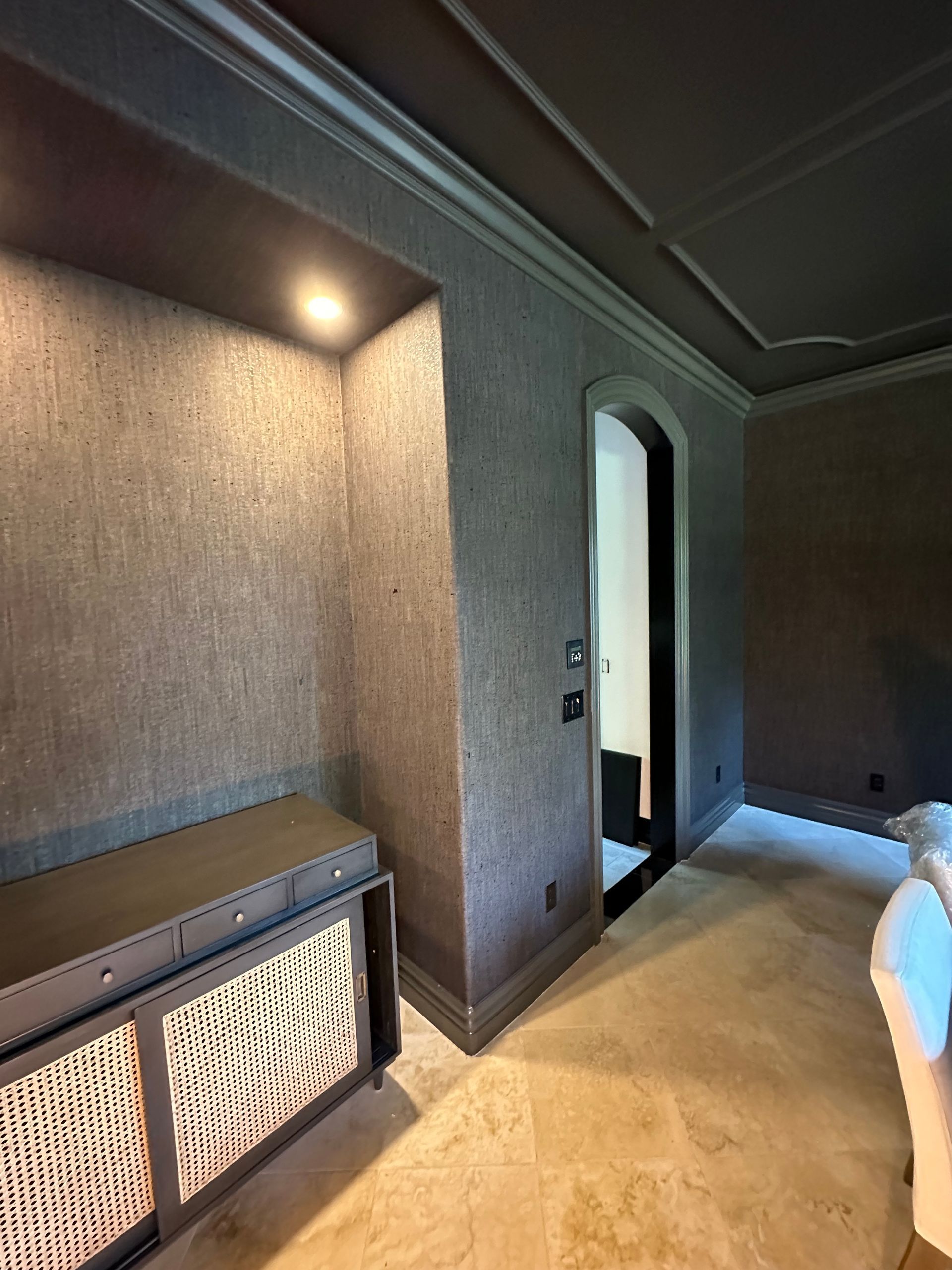 detail-finish-mural-sacramento-living-room