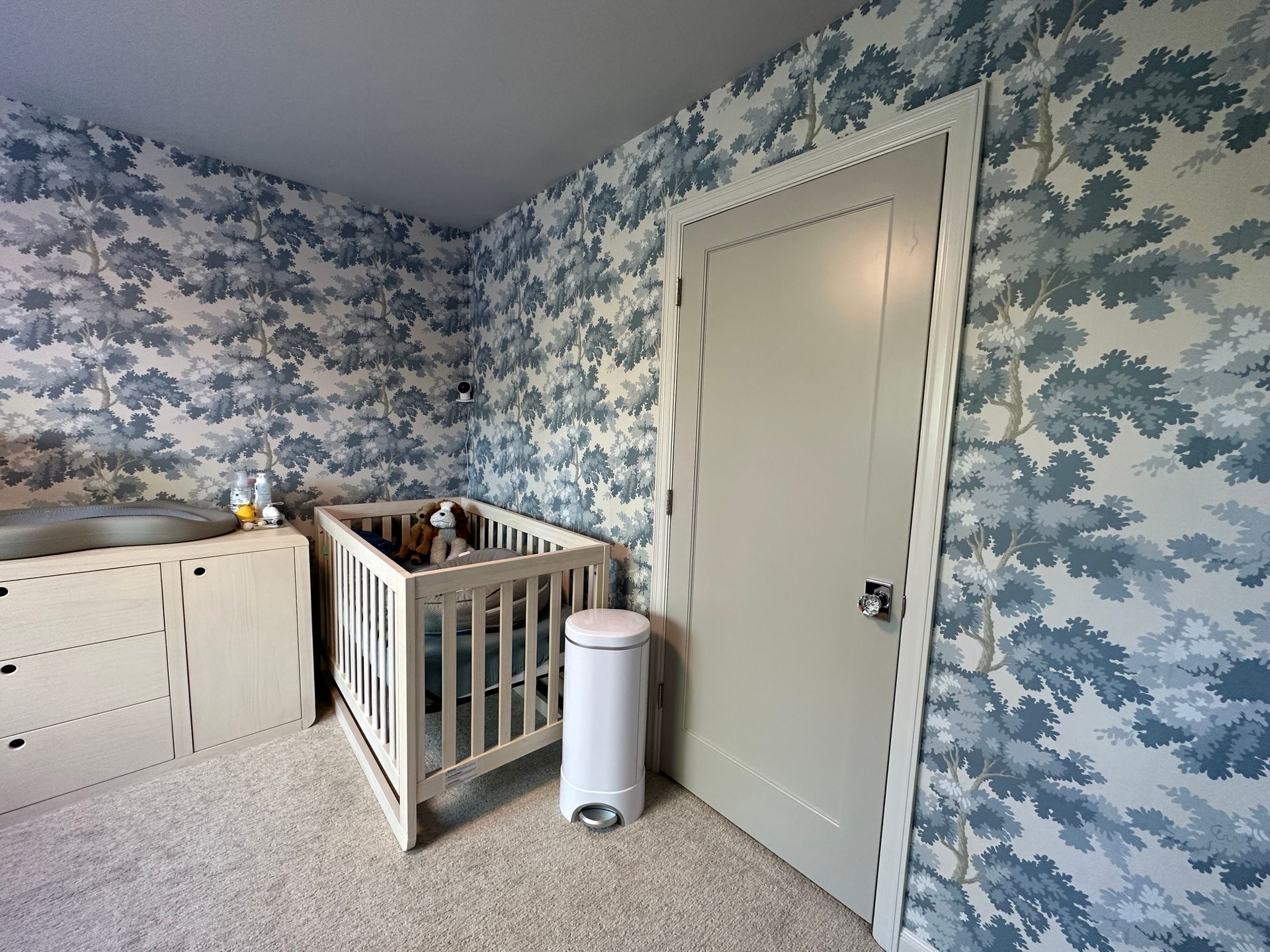 wallpaper-installation-san-jose-bedroom