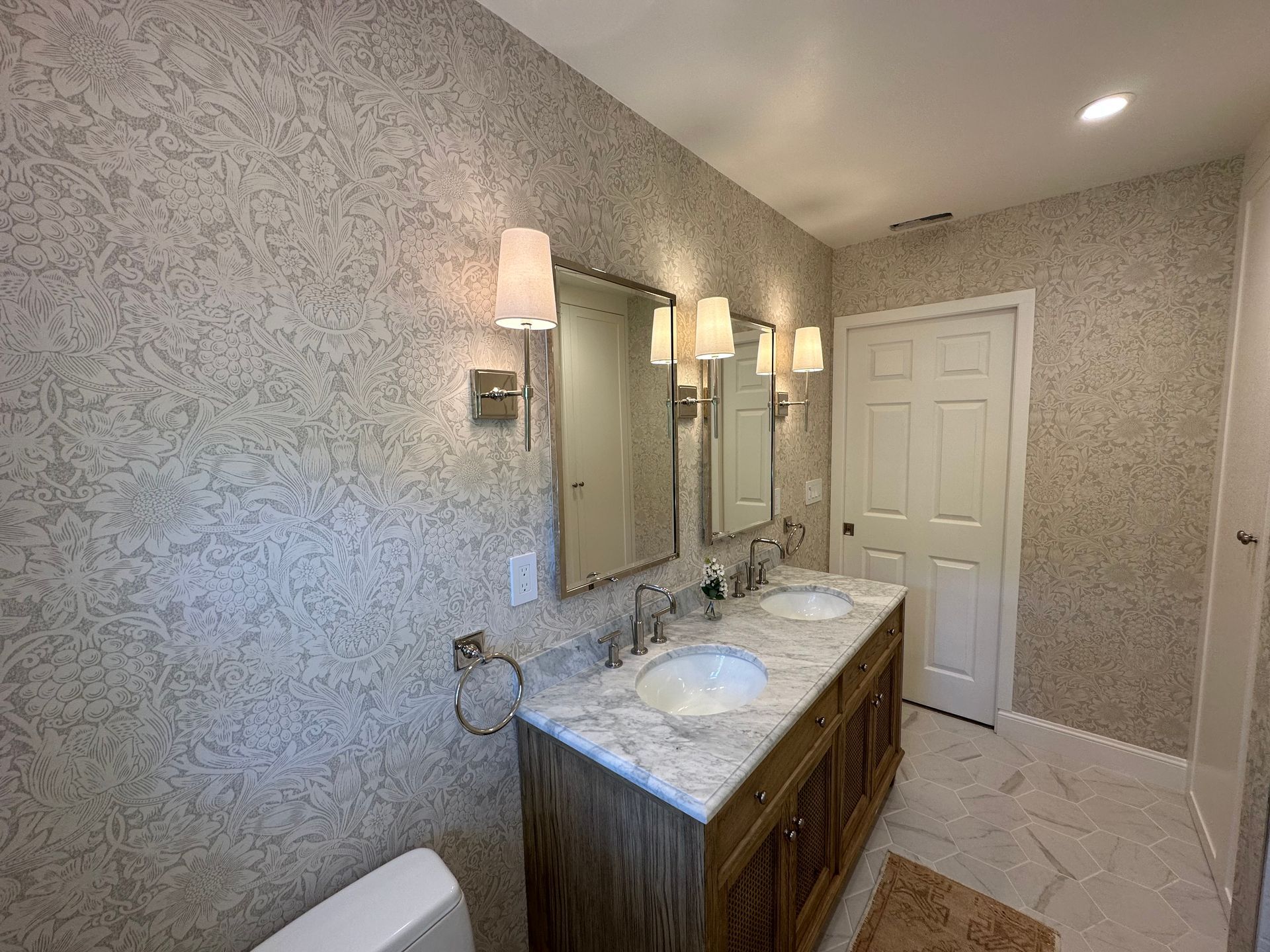 detail-finish-non-woven-millvalley-bethroom