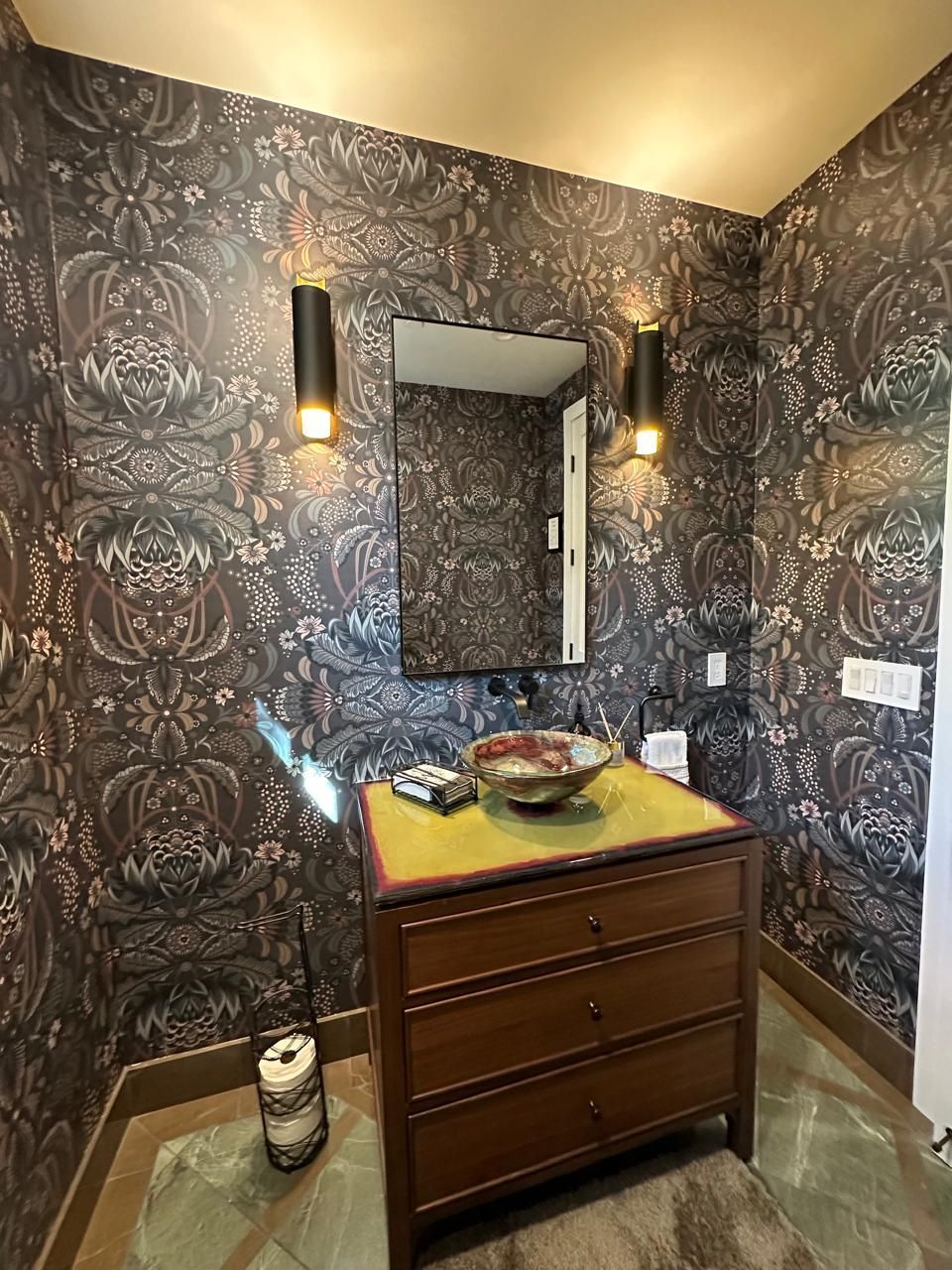 wallpaper-installation-san-jose-powder-room