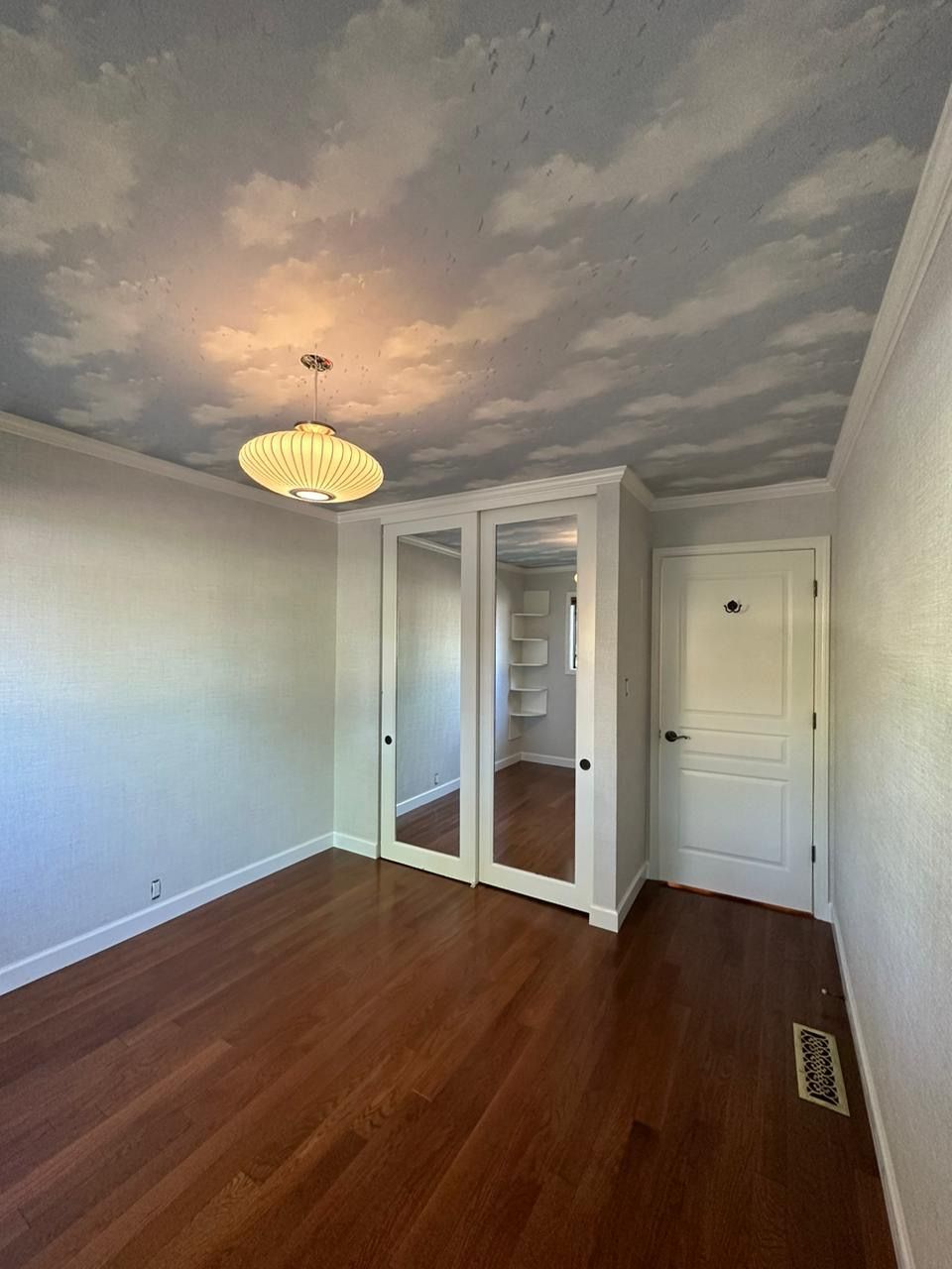 wallpaper-luxury-installation-walnutcreek-ceiling