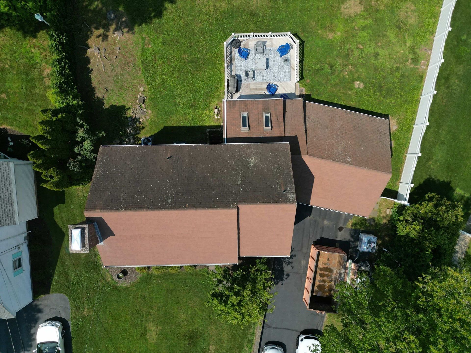before photo of older roof with lichen, moss, and streaking in need of replacement in west hartford, ct