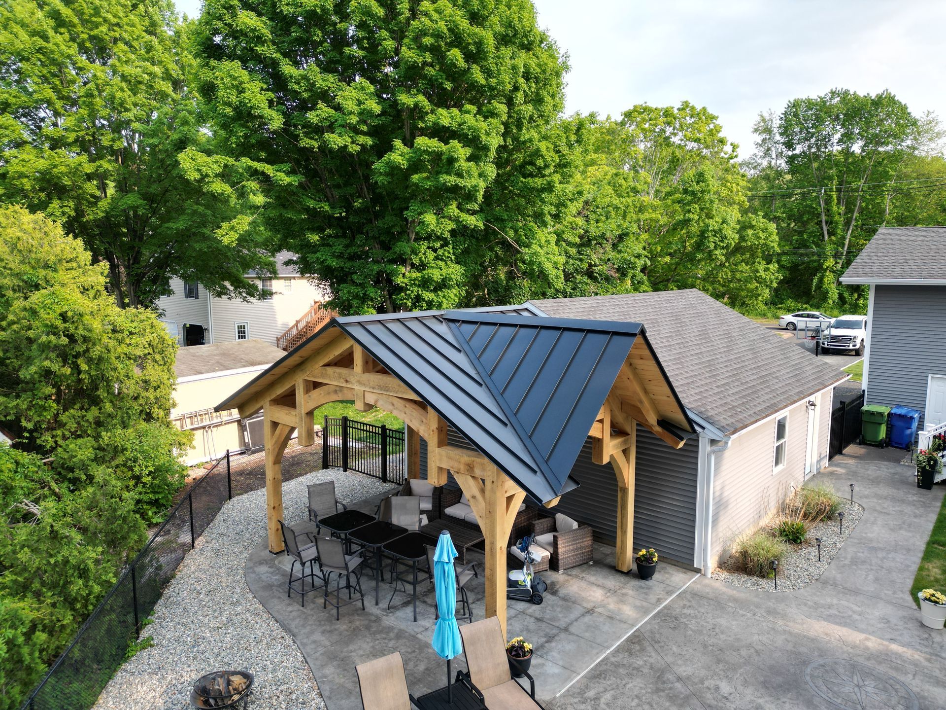 Asphalt Shingle Roof Installation Contractor in Newington, Residential Roof Replacement and Installation in West Hartford, Connecticut Roofing Solutions