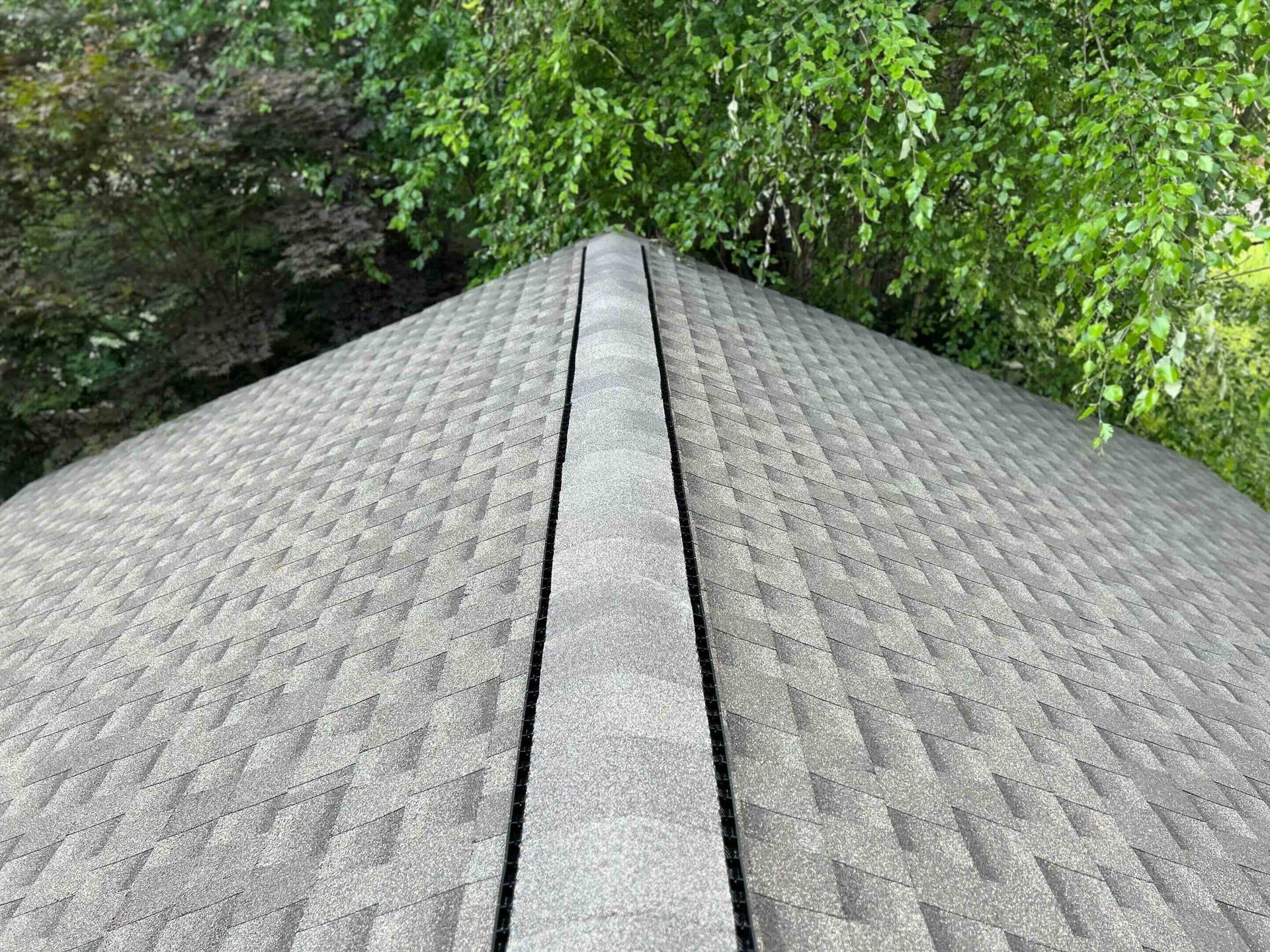 Timberline HDZ Weathered Wood Shingles & Vented Ridge Cap, Connecticut