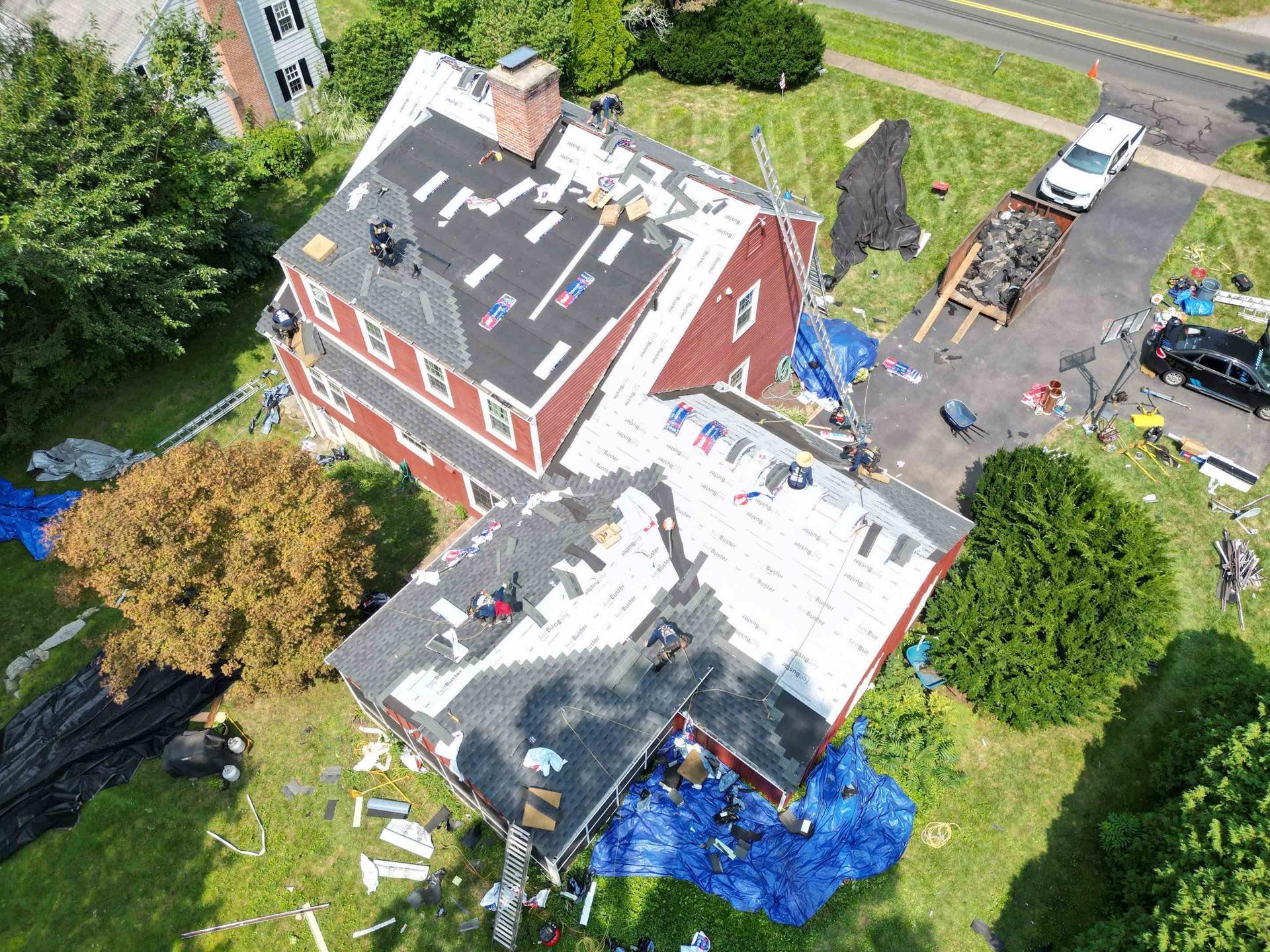 roofing contractor working in South Glastonbury, CT